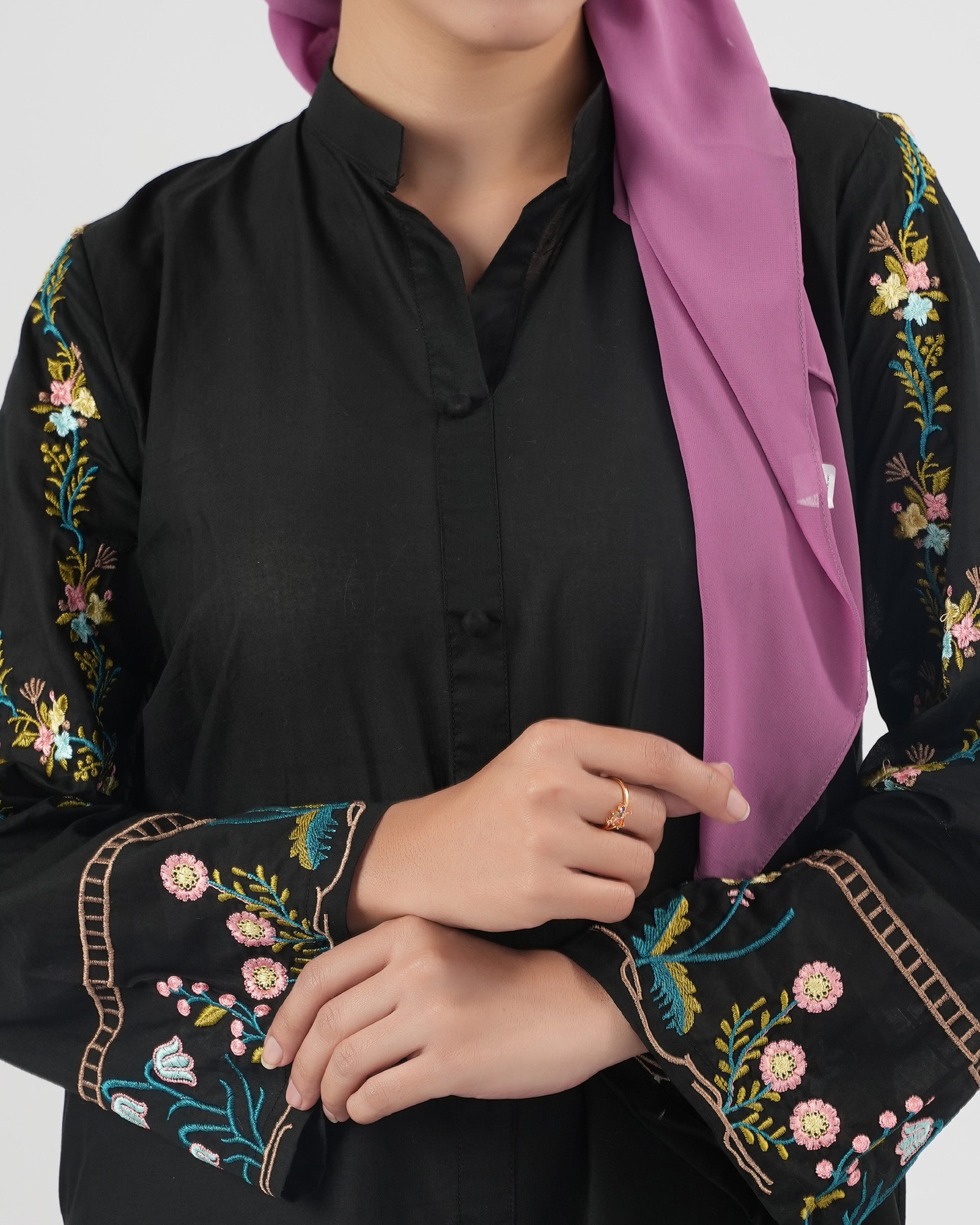 Valuables Women's Embroidered 2 Pcs Suit