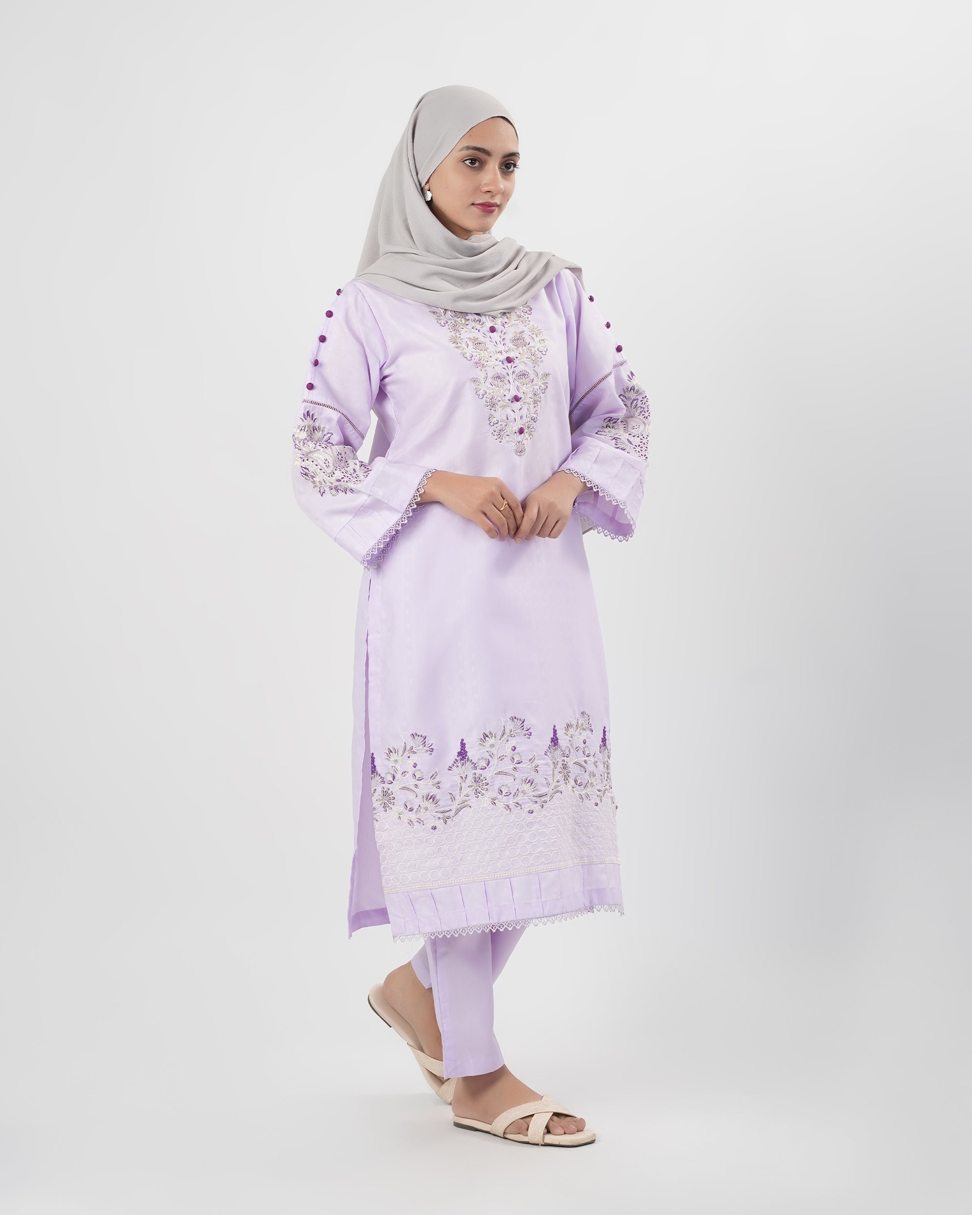 Valuables Women Embroidered 2PCS Suit