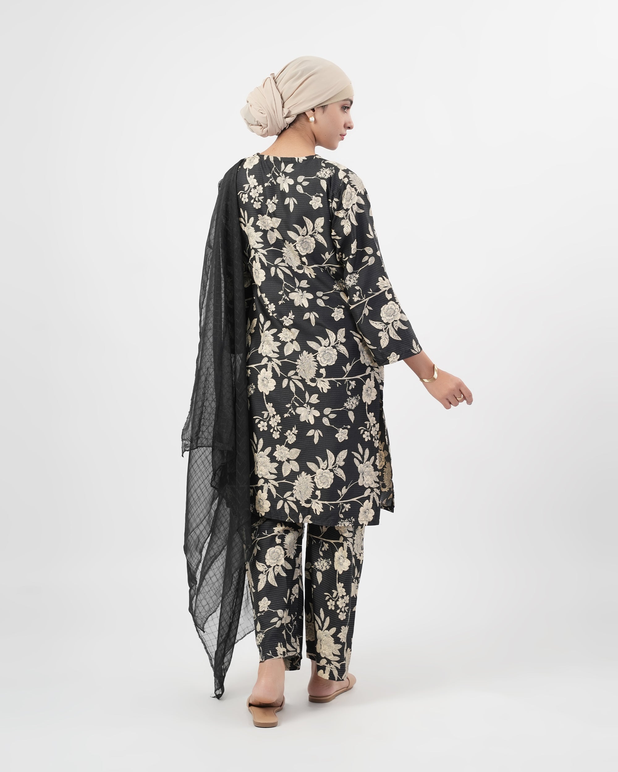 Valuables Women’s Printed 3-Pcs Suit, Women Shalwar Suits, Valuables, Chase Value