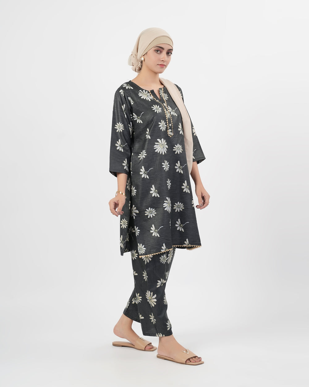 Women’s Printed 2 Pcs Suit, Women Shalwar Suits, Chase Value, Chase Value