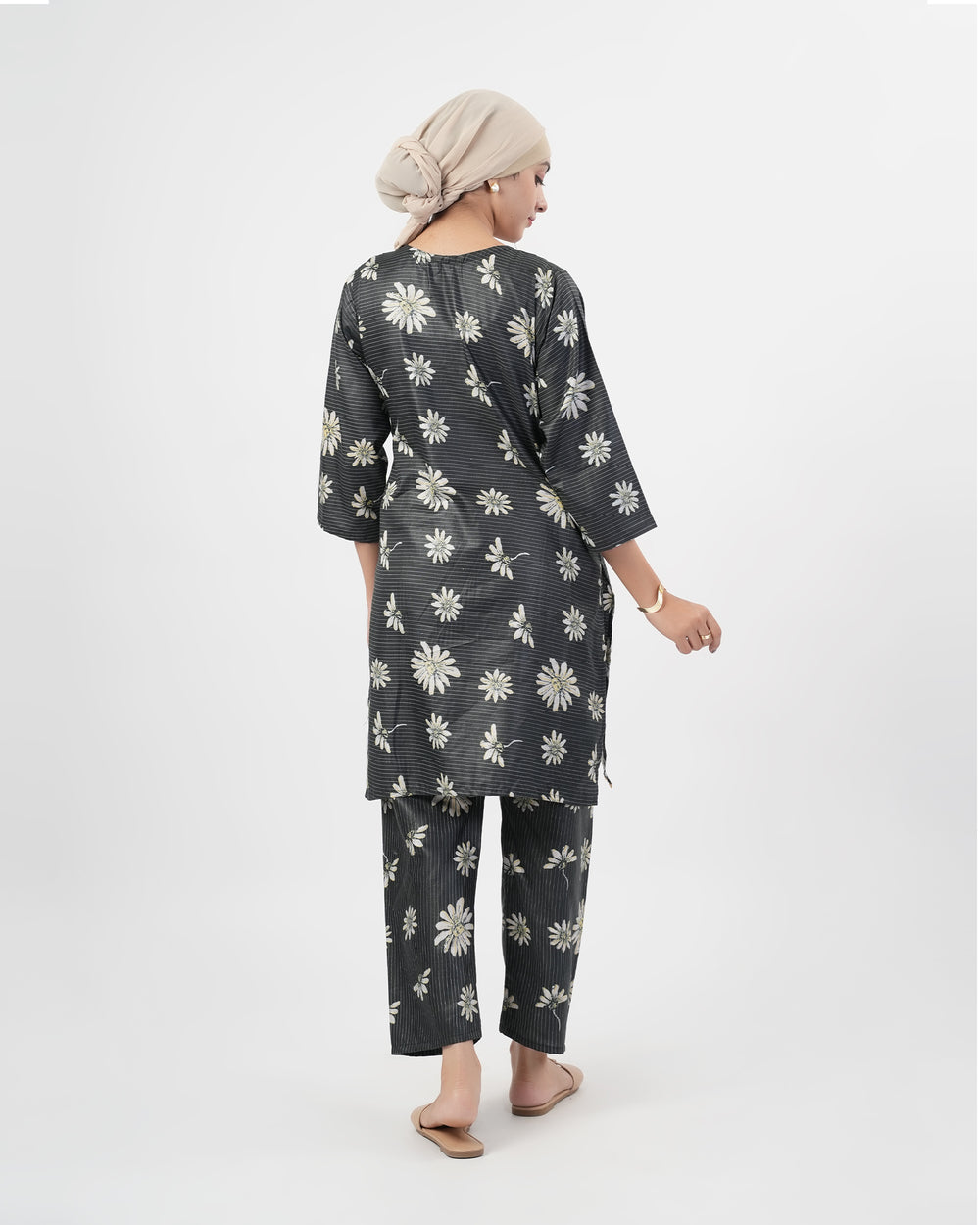 Women’s Printed 2 Pcs Suit, Women Shalwar Suits, Chase Value, Chase Value