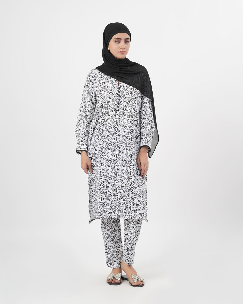 Valuables Women’s Printed 2 Pcs Suit, Women Shalwar Suits, Valuables, Chase Value