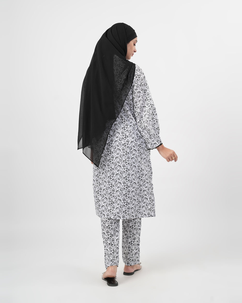 Valuables Women’s Printed 2 Pcs Suit, Women Shalwar Suits, Valuables, Chase Value