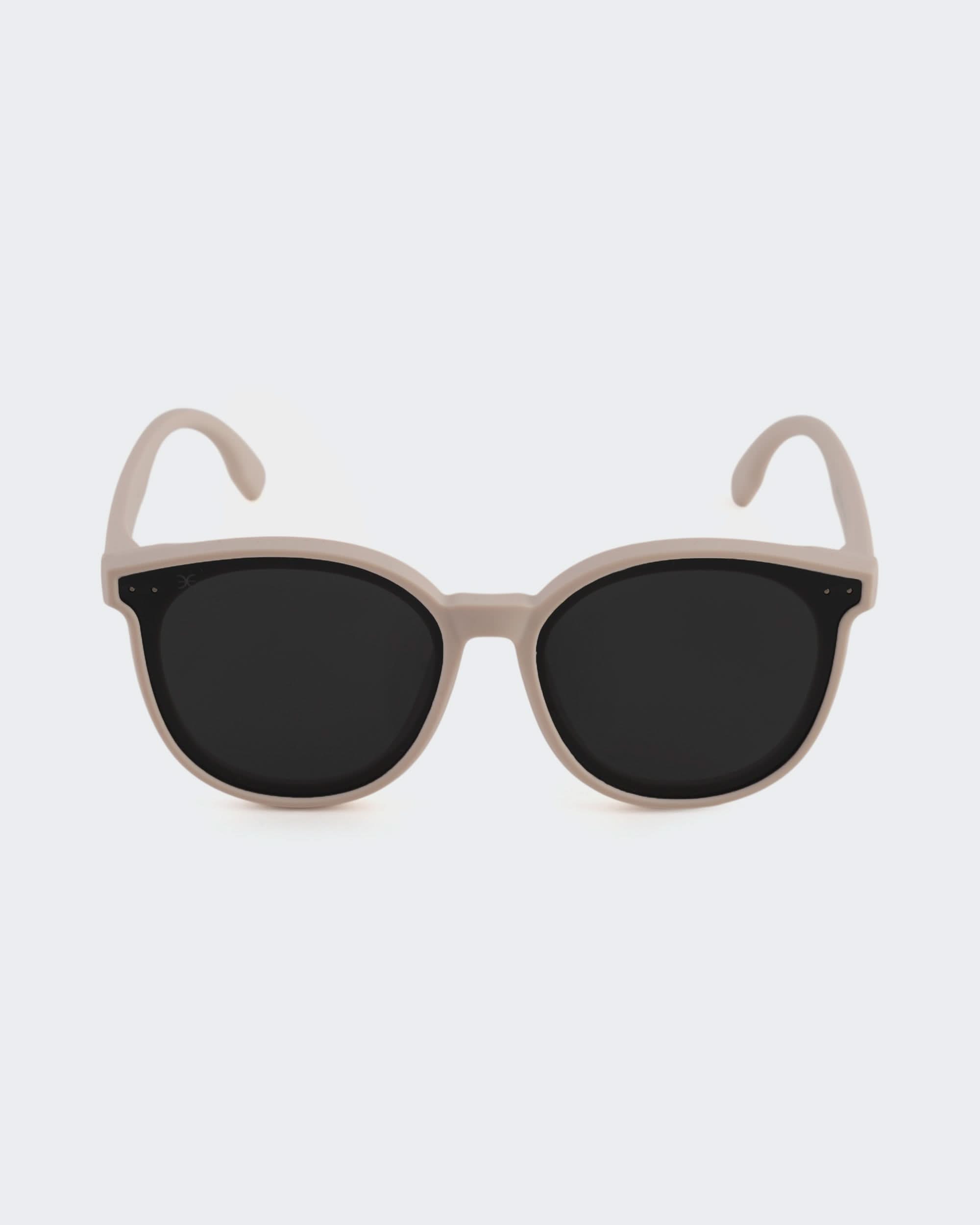 Eminent Classic Round Sunglasses, Girls Sunglasses, Eminent, Chase Value