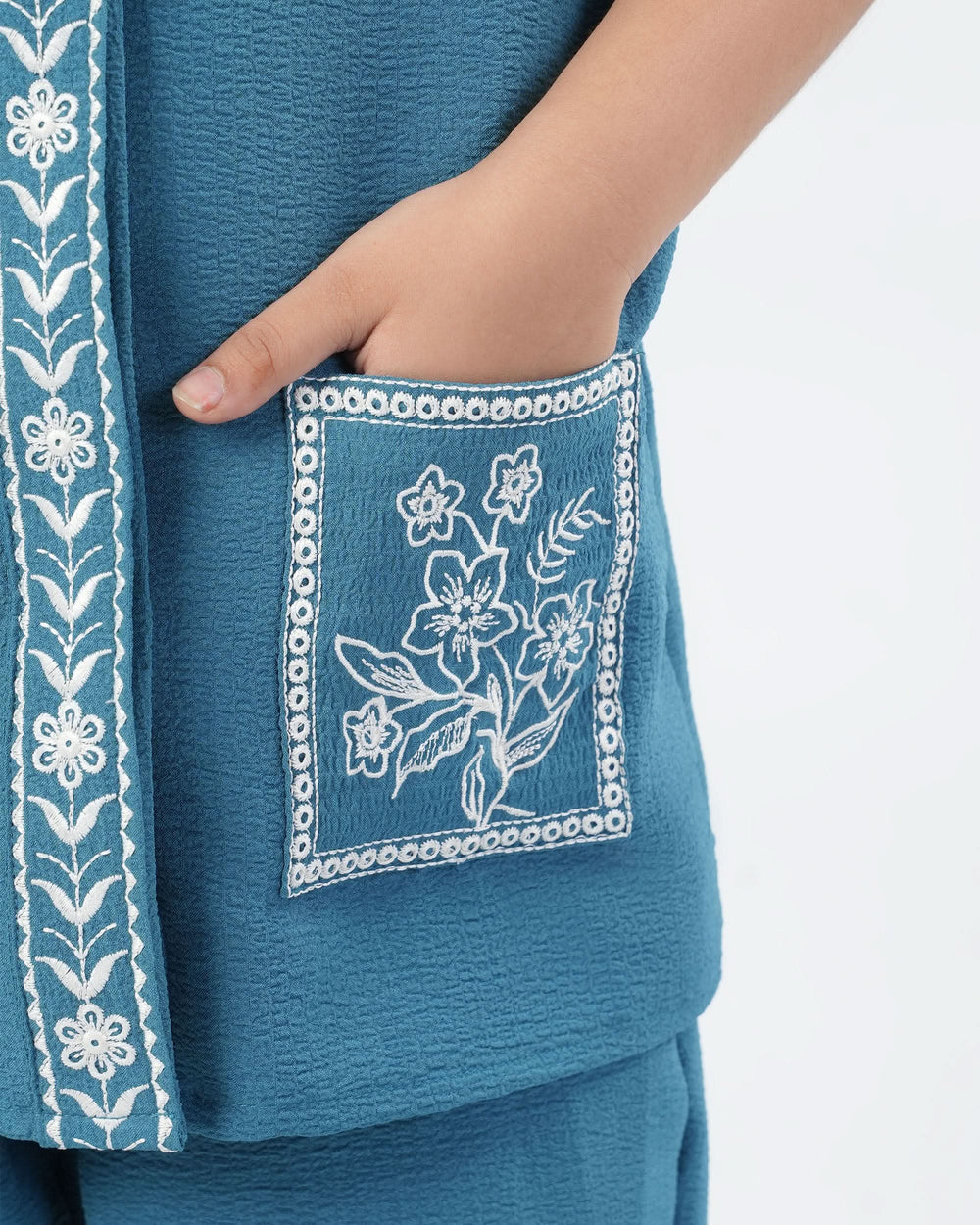 Eminent Girls Embroidered Shalwar Kameez Suit, Girls Shalwar Kameez, Eminent, Chase Value