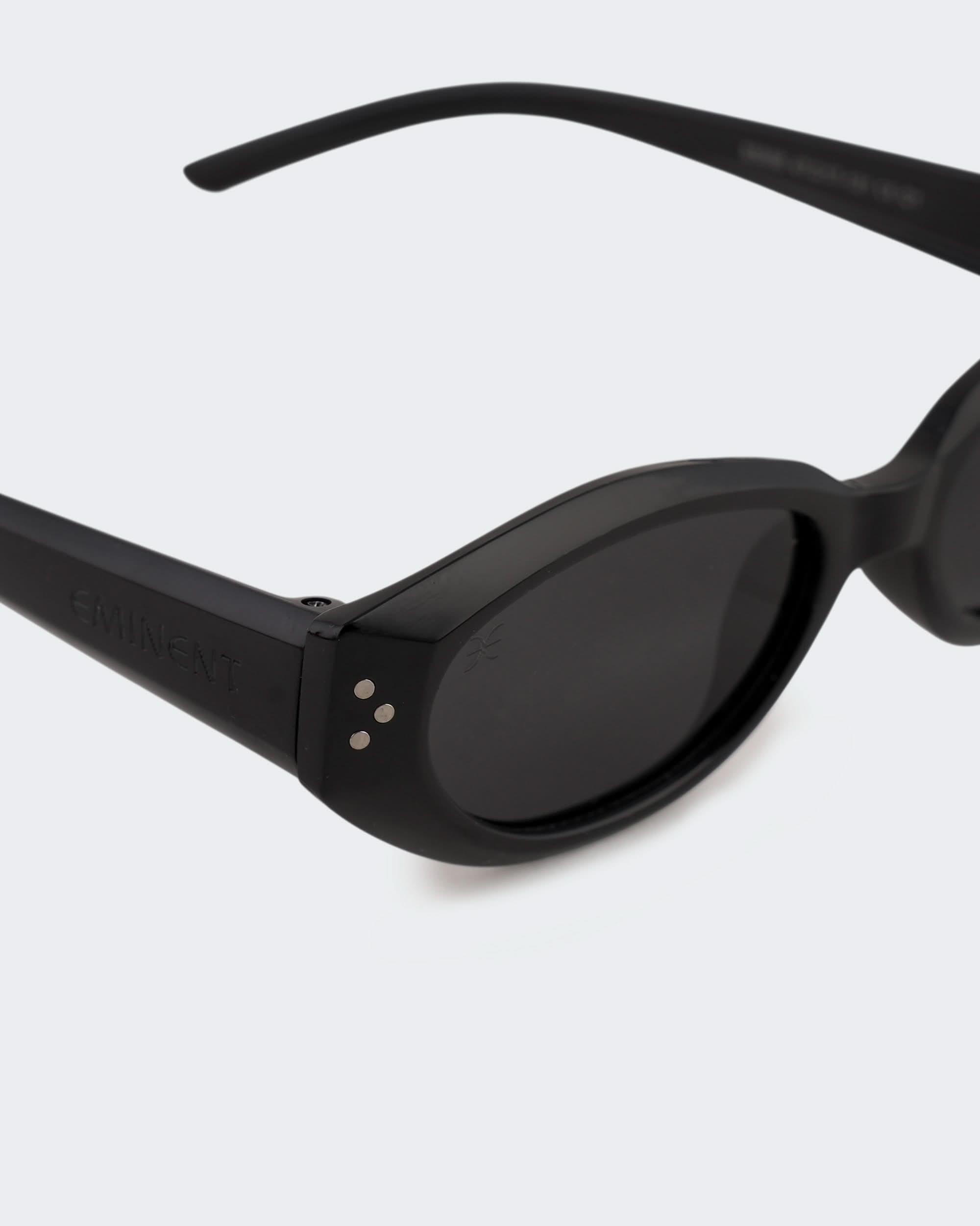 Eminent 90s Narrow Cat Eye Sunglasses, Girls Sunglasses, Eminent, Chase Value