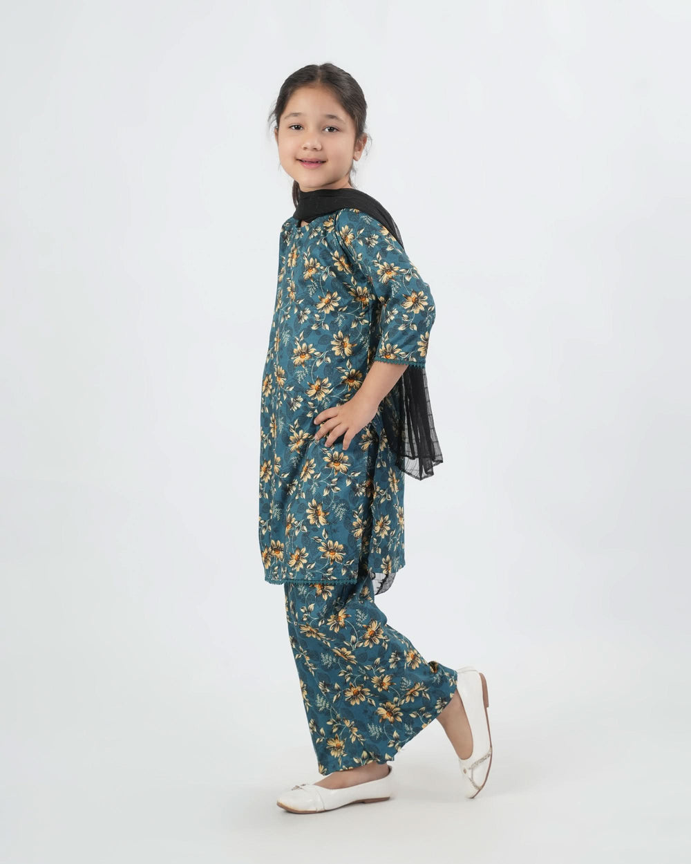 Valuables Girl’s 3PCS Suit, Girls Shalwar Kameez, Chase Value, Chase Value