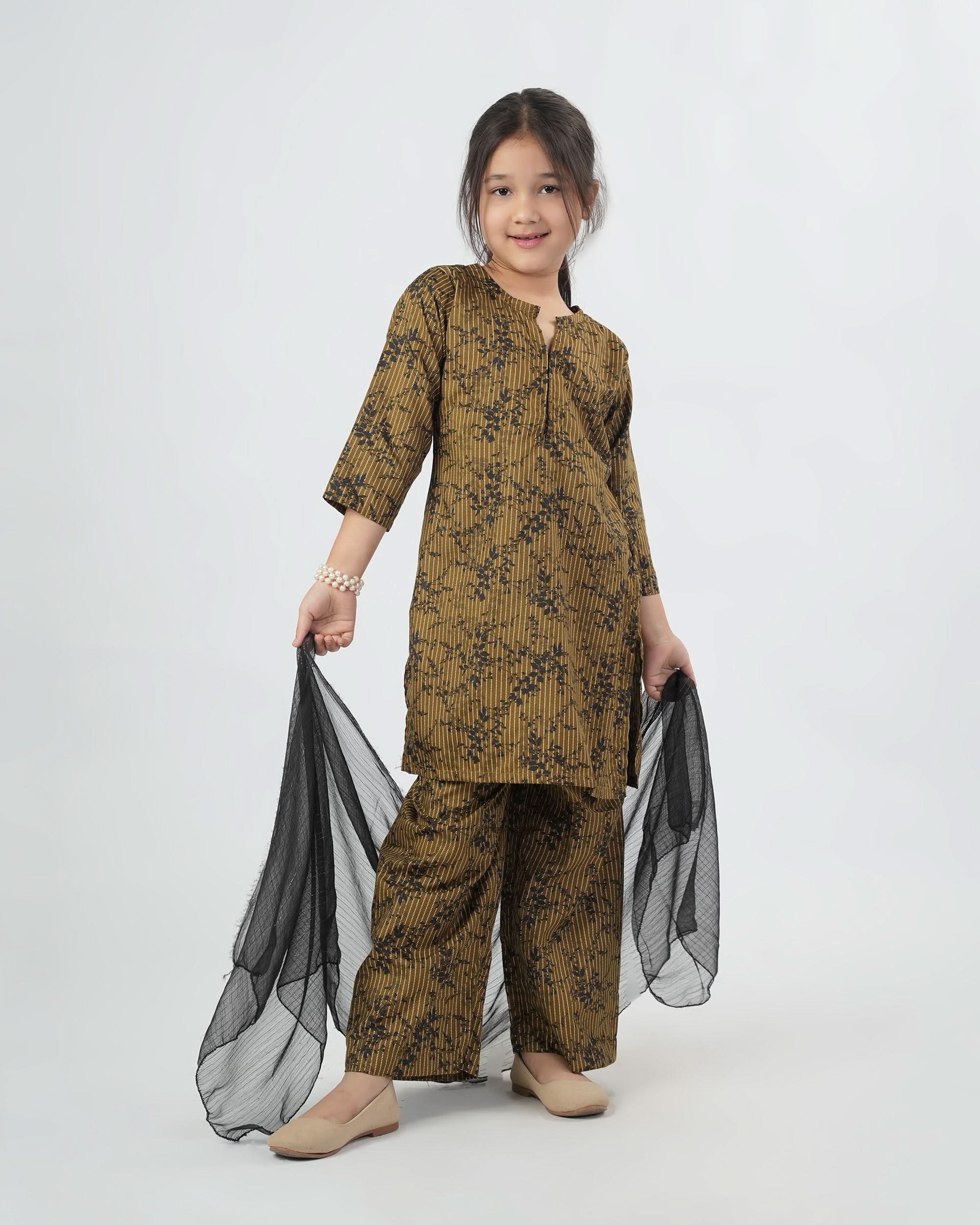 Valuables Girl’s 3PCS Suit, Girls Shalwar Kameez, Chase Value, Chase Value
