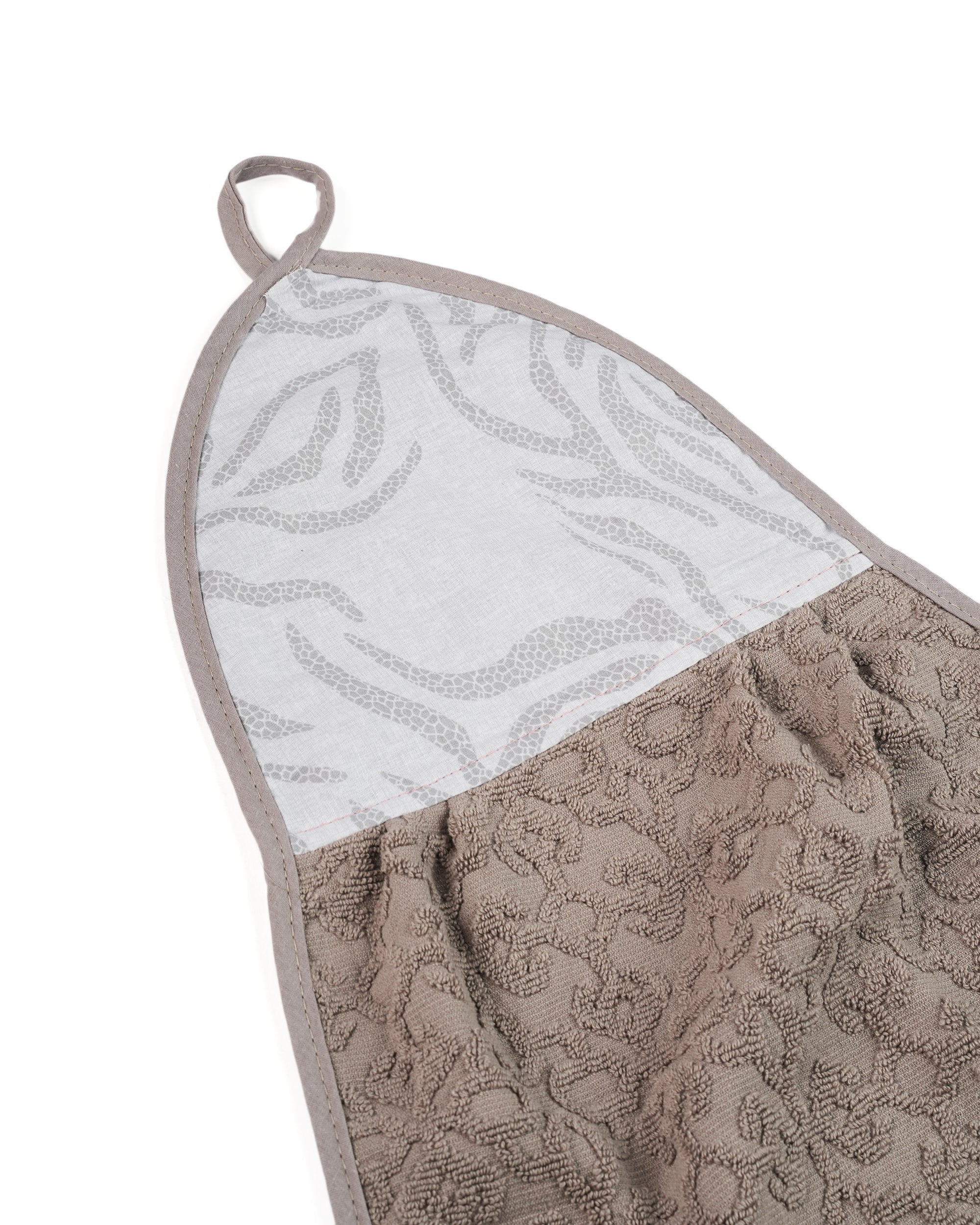 Hanging Towel, Bath Towels, Chase Value, Chase Value