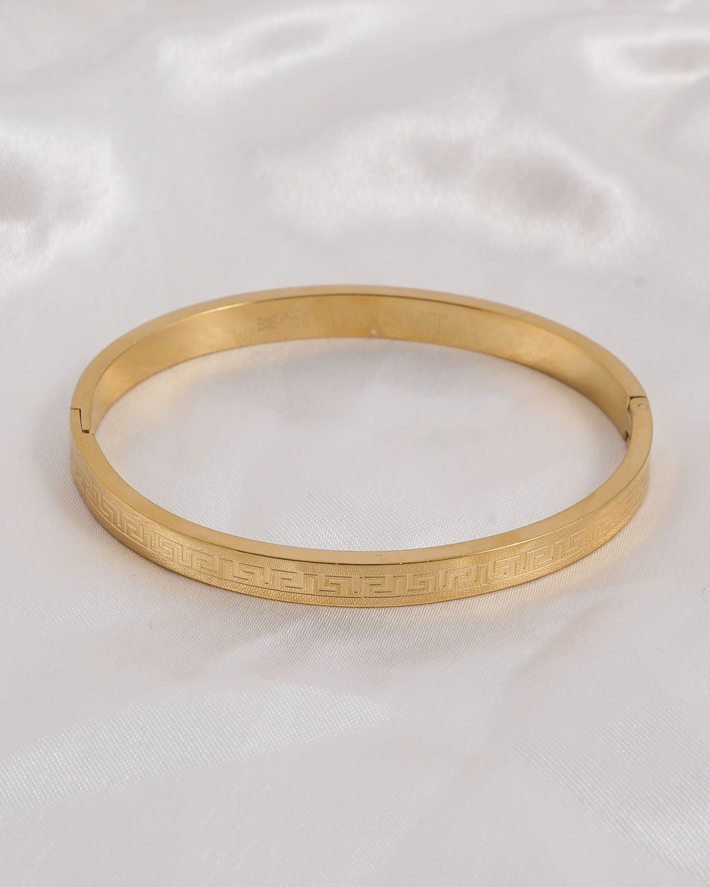Eminent Women's Bracelet - Golden, Women Bangles & Bracelets, Eminent, Chase Value