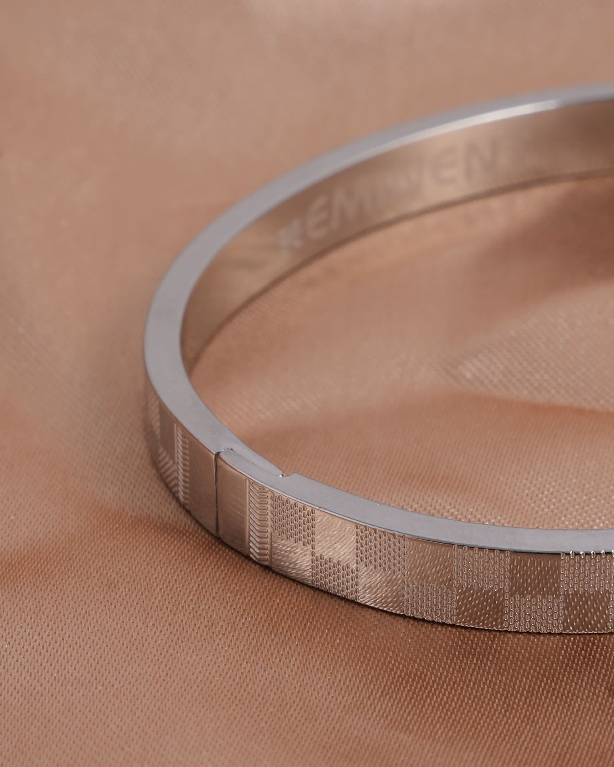 Eminent Women's Bracelet - Silver, Women Bangles & Bracelets, Eminent, Chase Value