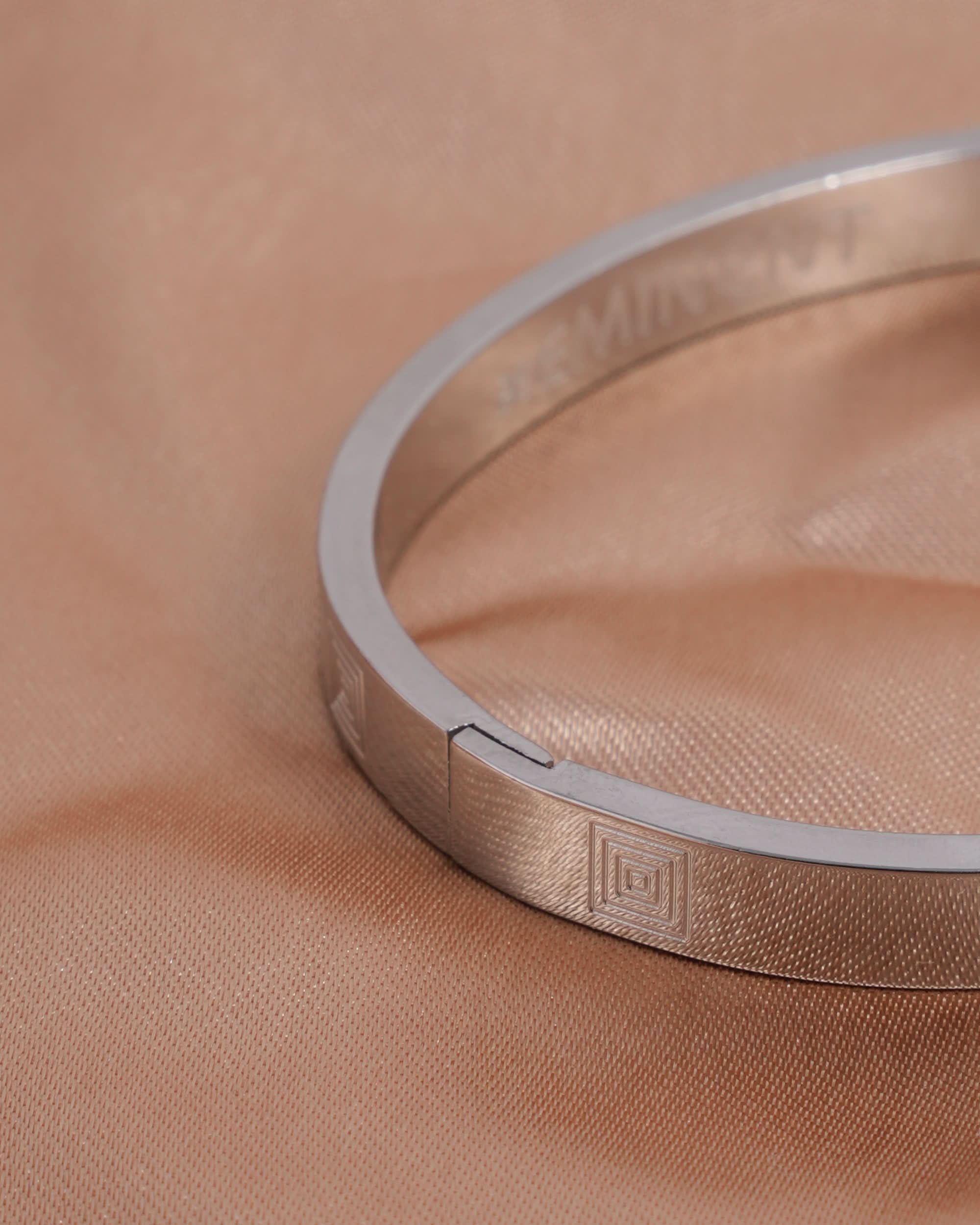 Eminent Women's Bracelet - Silver, Women Bangles & Bracelets, Eminent, Chase Value