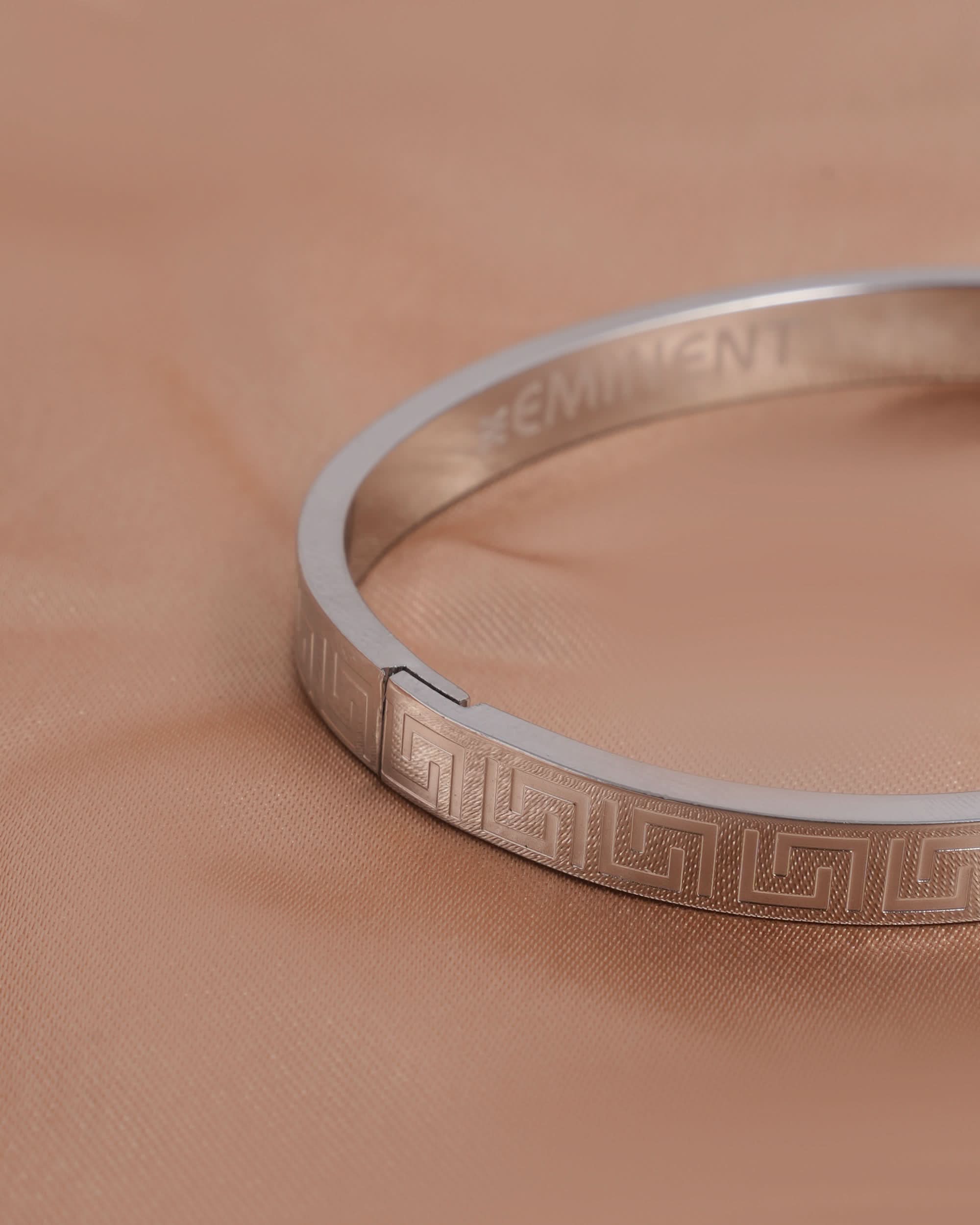 Eminent Women's Bracelet - Golden, Women Bangles & Bracelets, Eminent, Chase Value