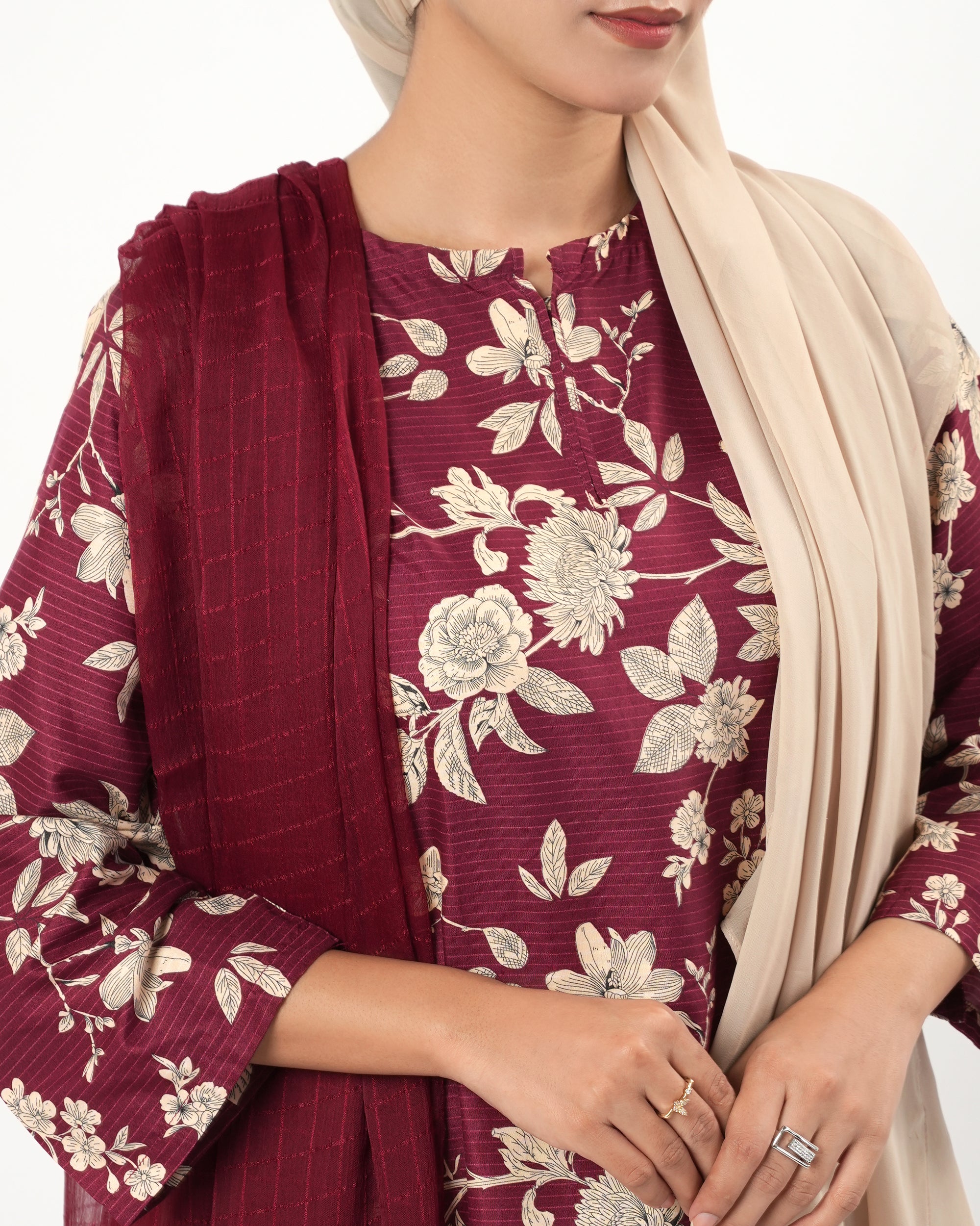 Valuables Women’s Printed 3-Pcs Suit