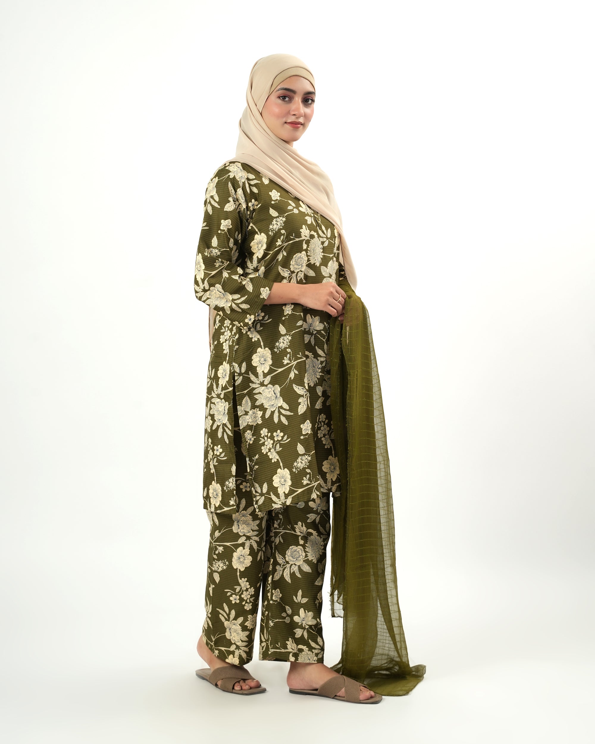 Valuables Women’s Printed 3-Pcs Suit