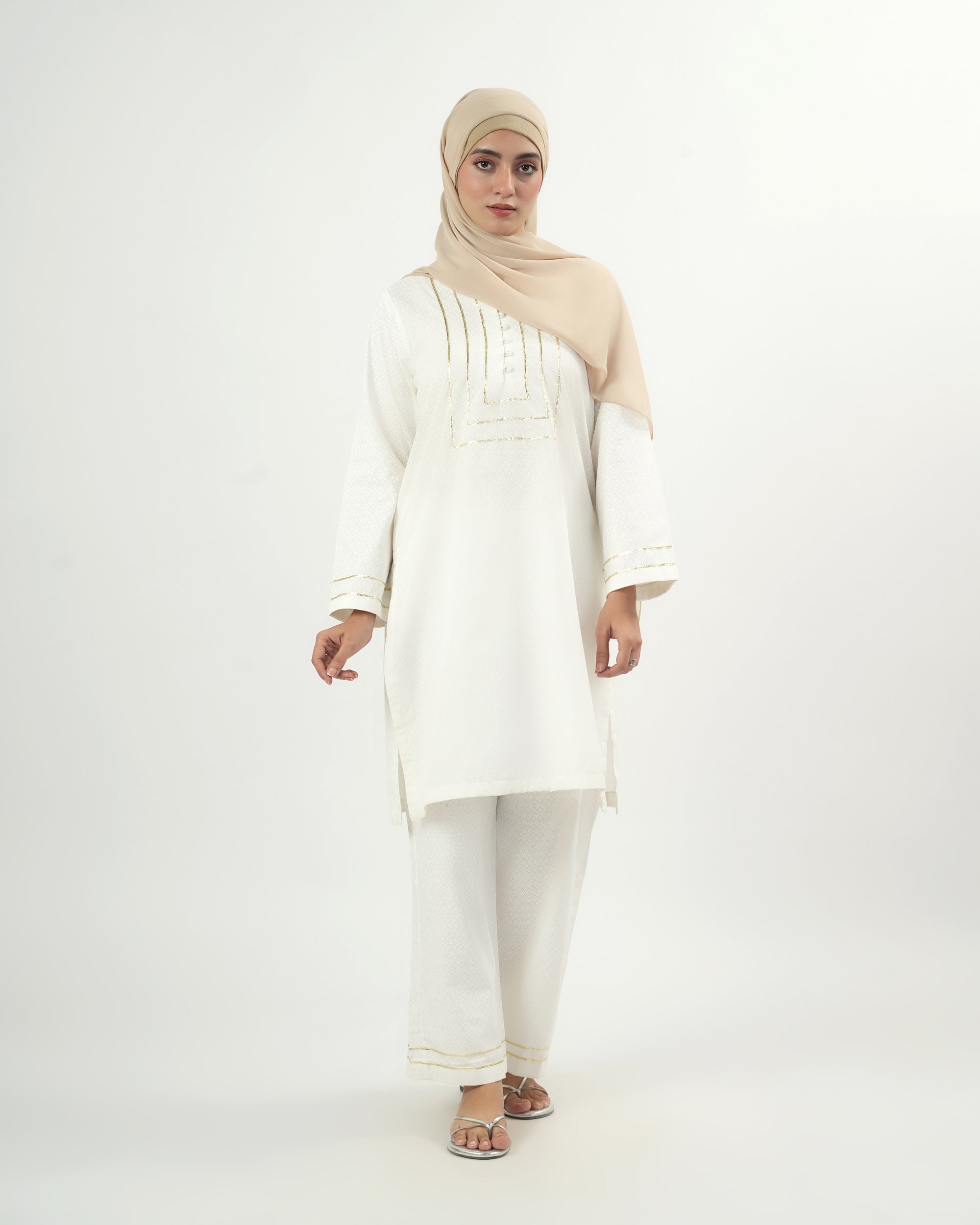 Valuables Women's Printed 2 Pc Suit