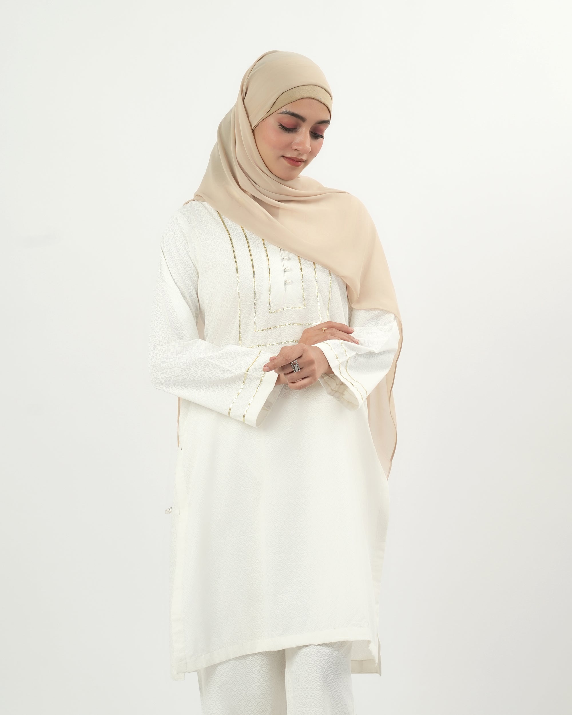 Valuables Women's Printed 2 Pc Suit
