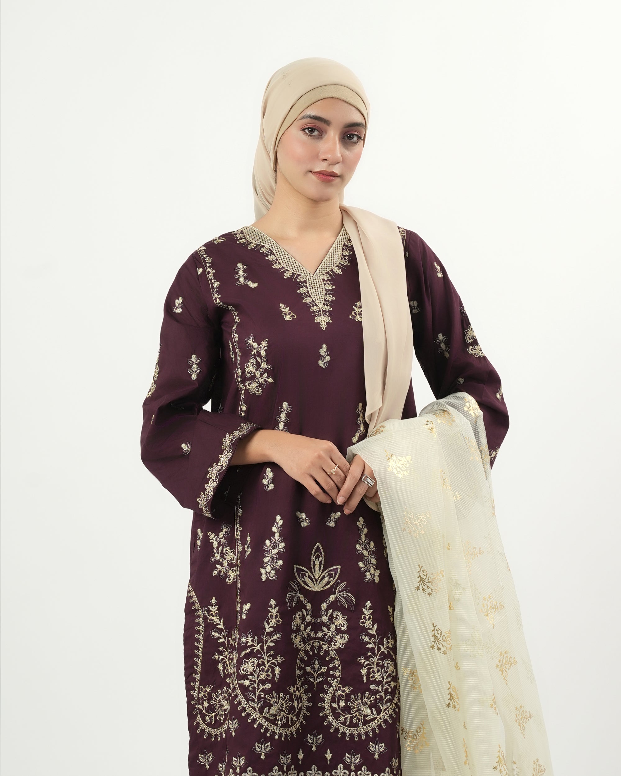 Valuables Women's Embroidered 3Pc Suit