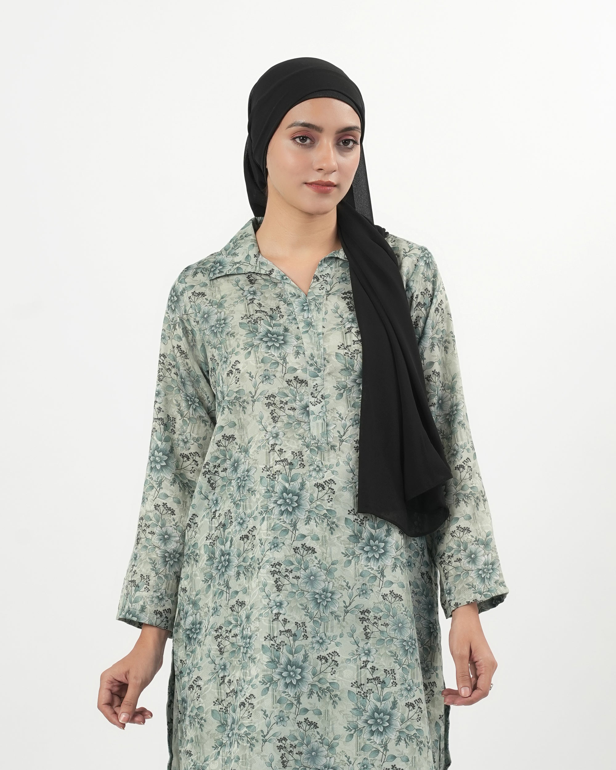 Valuables Women's Printed Jacquard 2Pc Suit