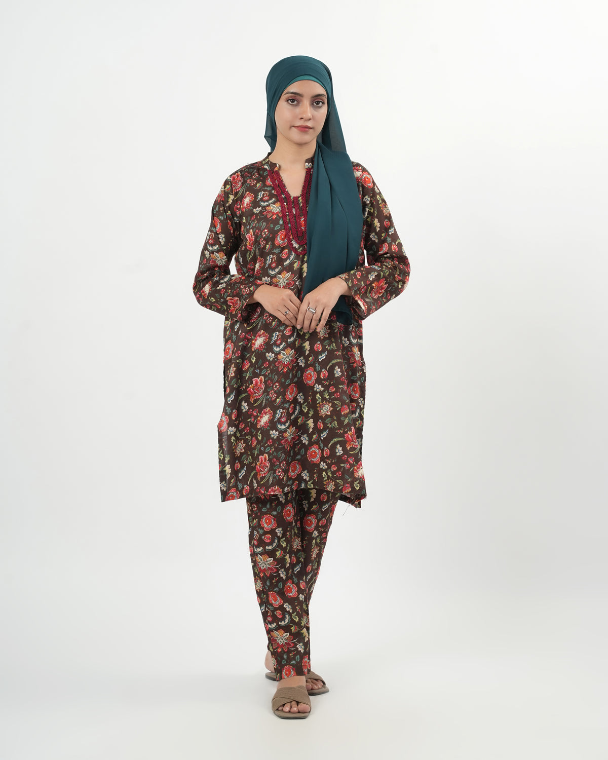 Valuables Women’s Printed Lawn 2 Pcs Suit