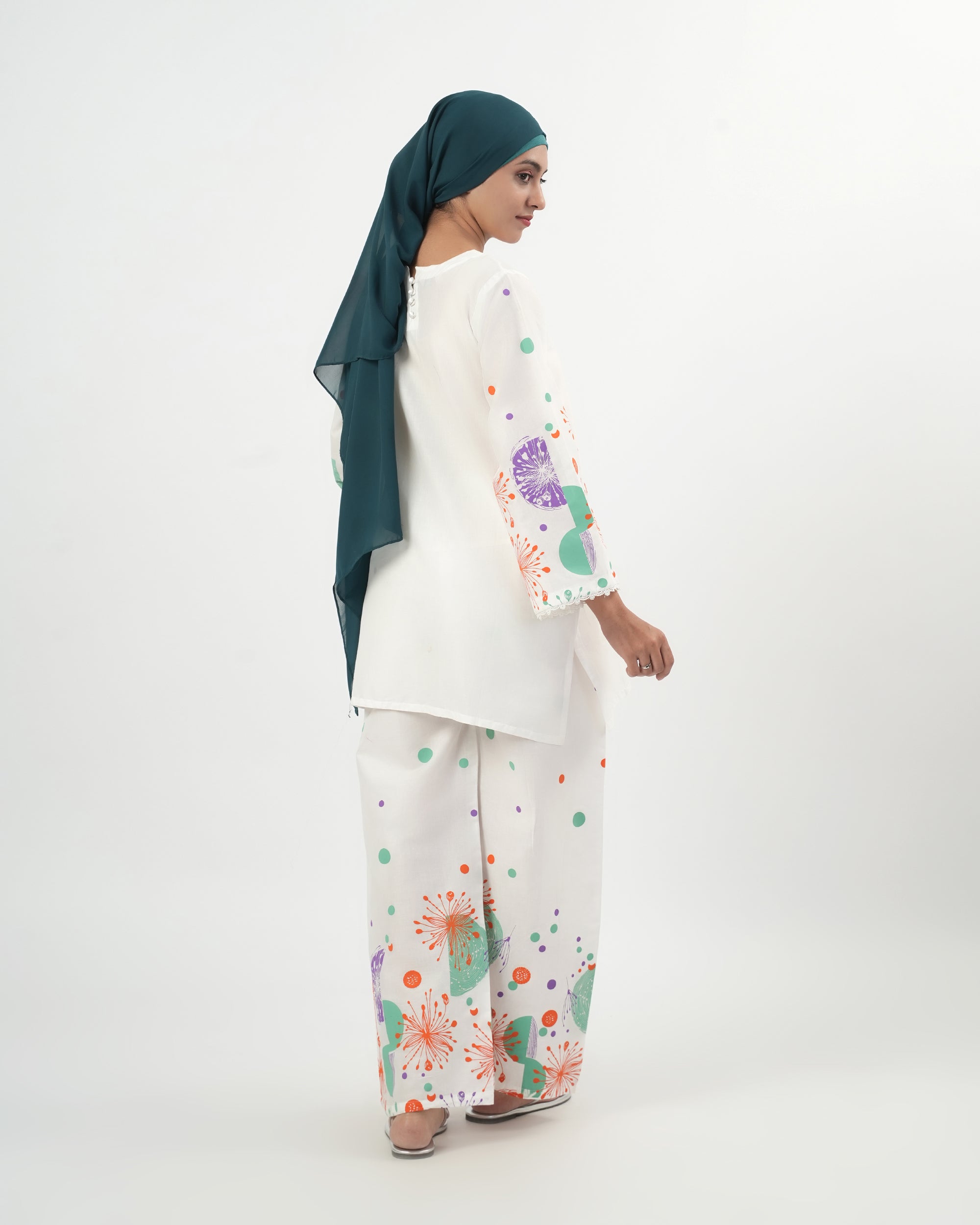 Valuables Women's Screen Printed 2Pc Suit