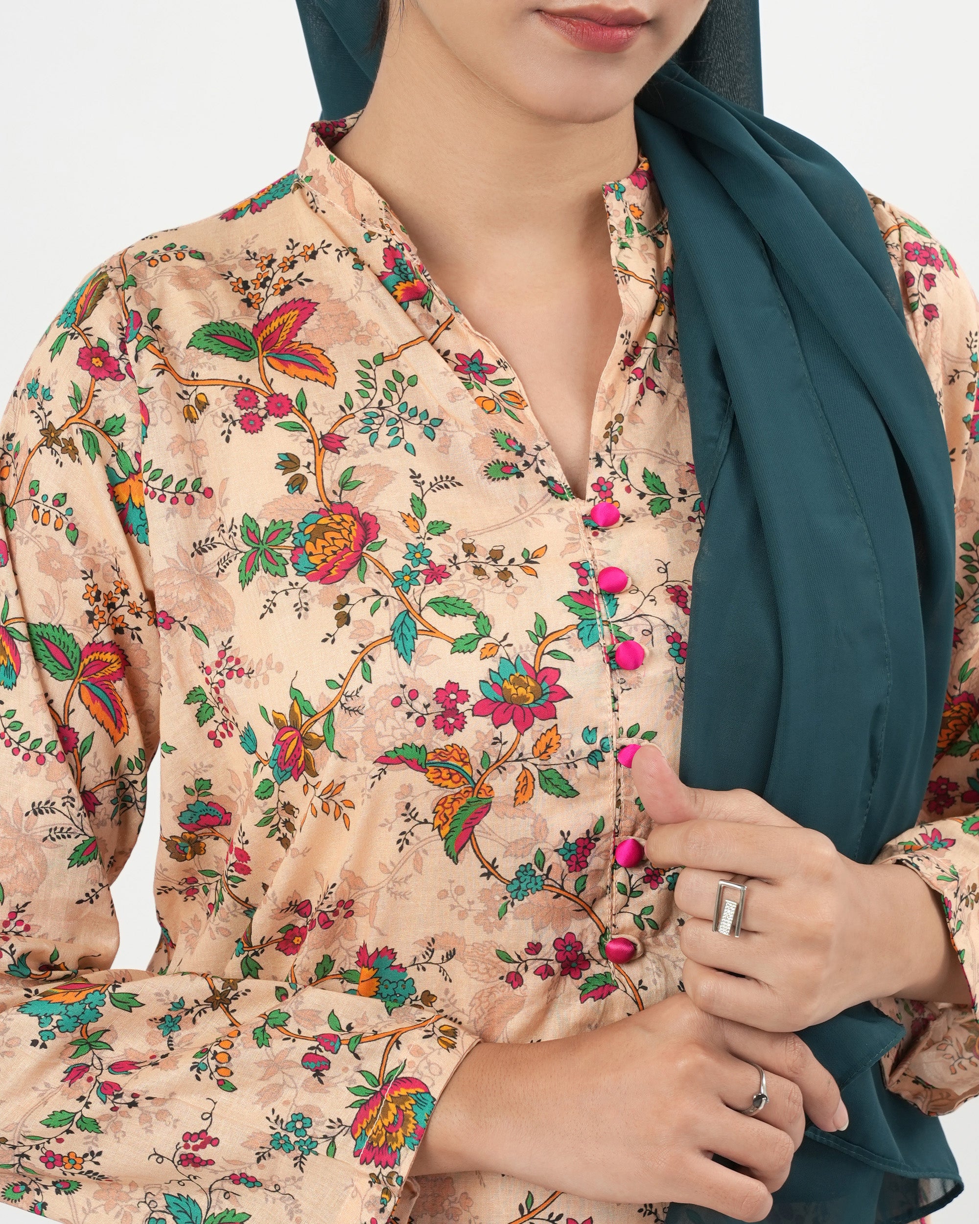 Valuables Women’s Printed Lawn 2 Pcs Suit
