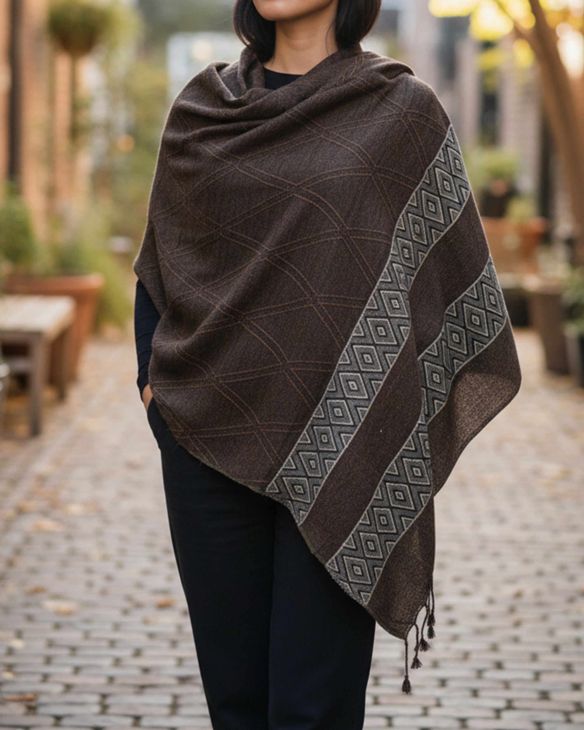 Women Velvet Shawl, Women Shawls & Scarves, Chase Value, Chase Value