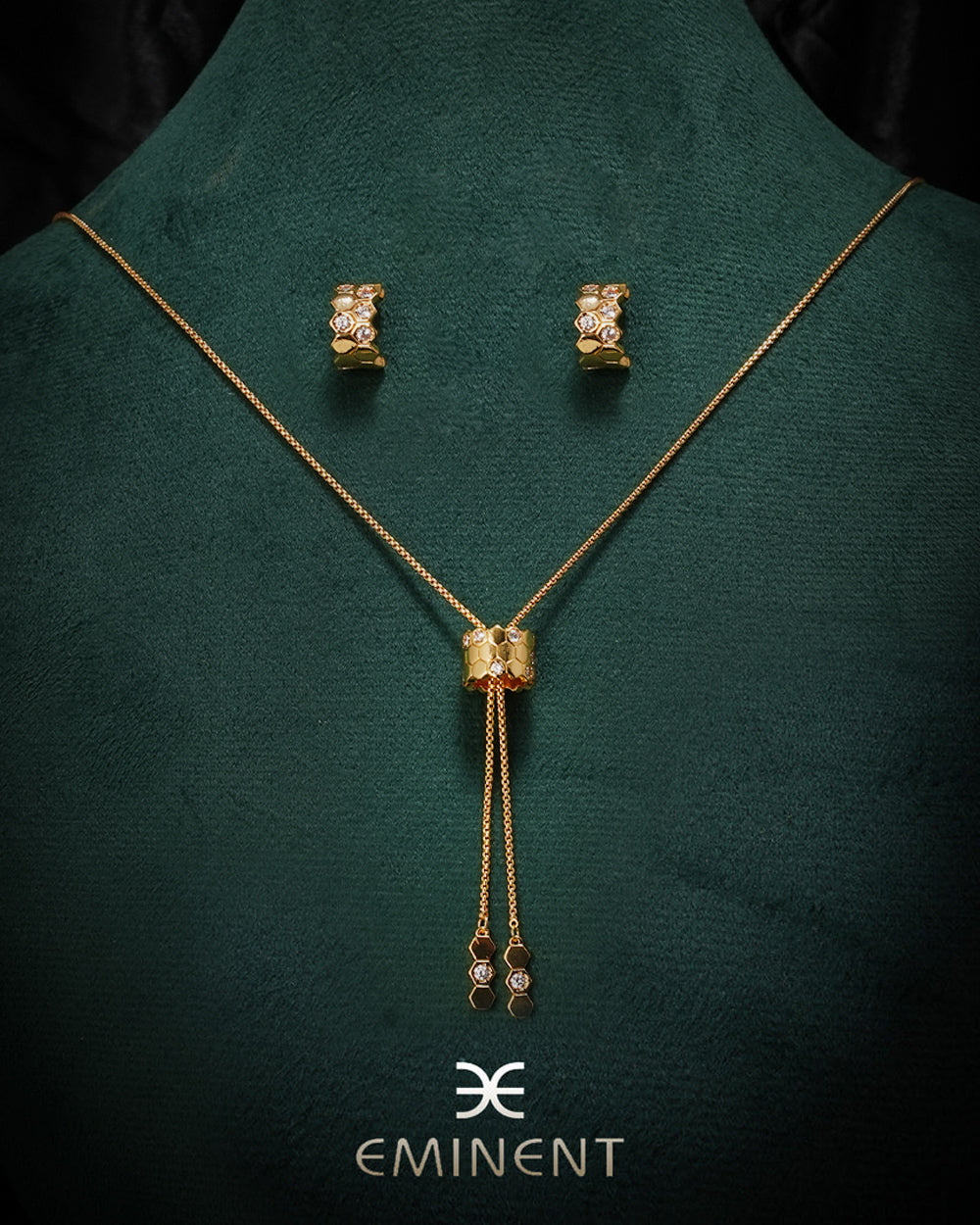 Eminent Women's Locket Set