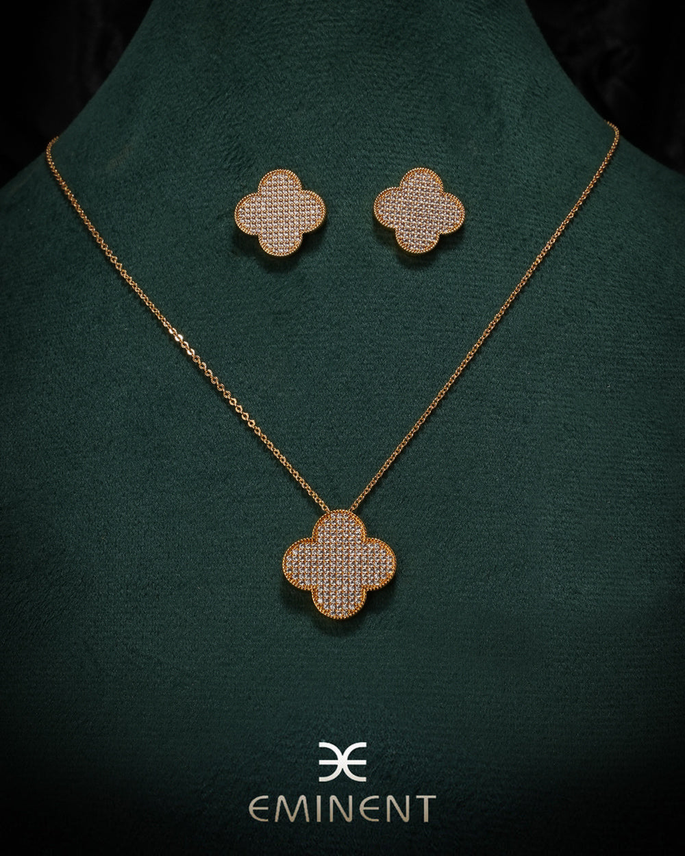 Eminent Women's Locket Set