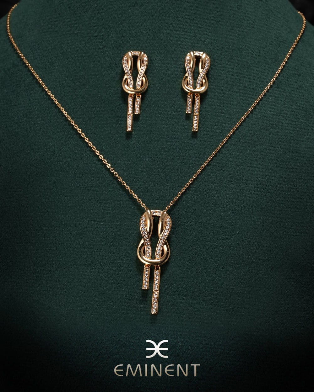 Eminent Women's Locket Set