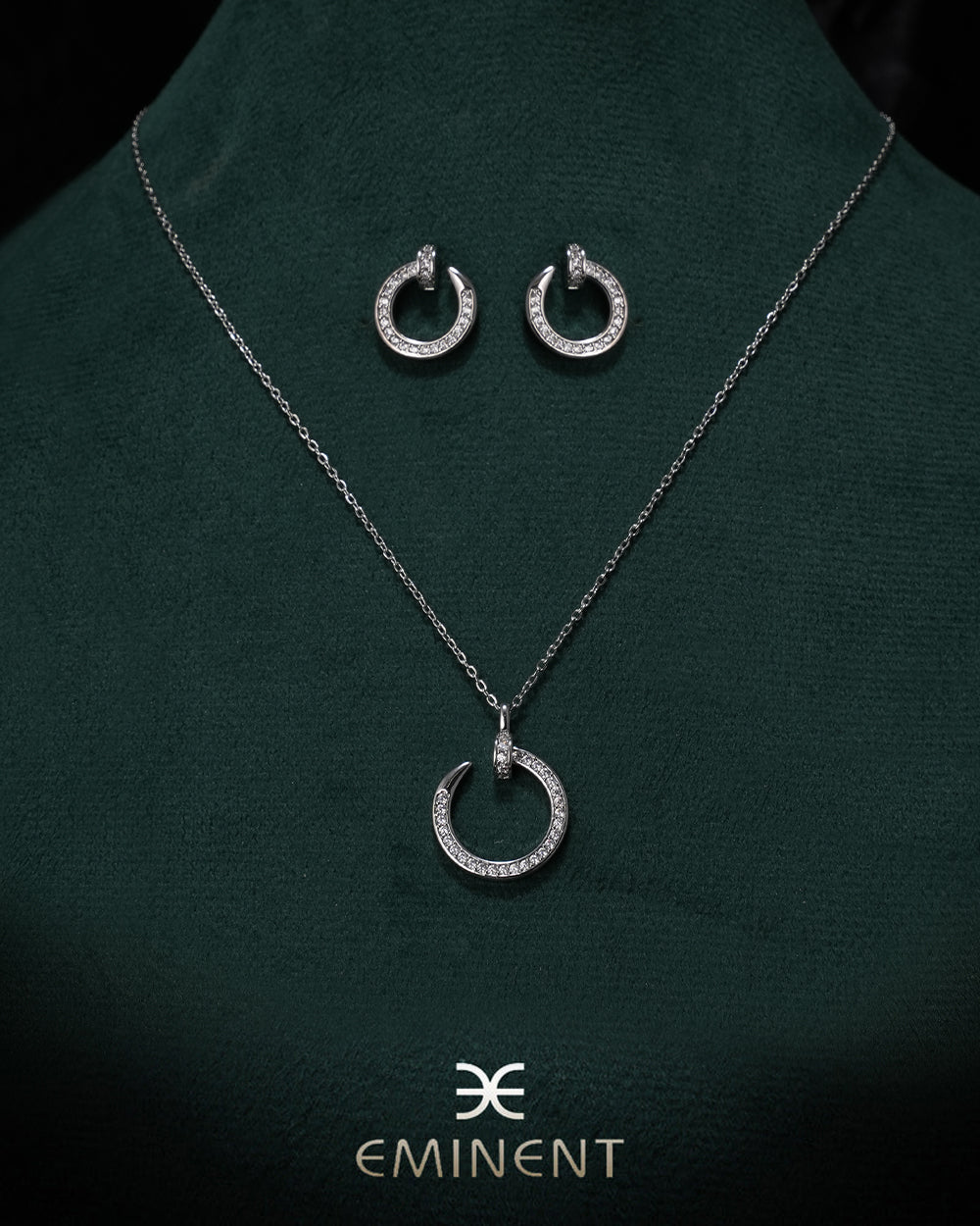 Eminent Women's Locket Set