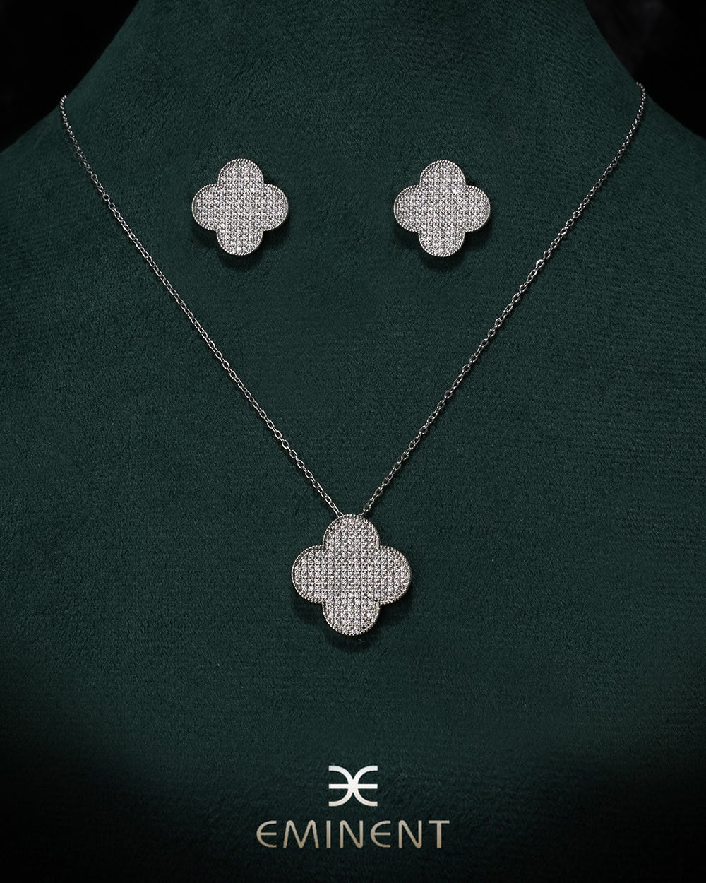Eminent Women's Locket Set