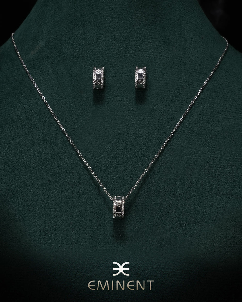 Eminent Women's Locket Set
