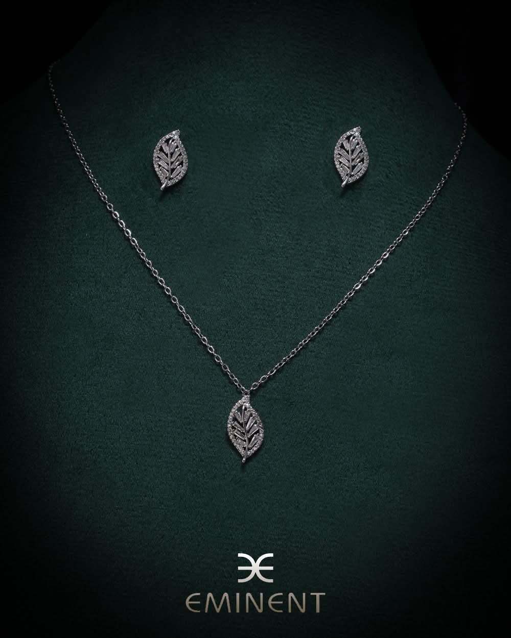 Eminent Locket Set, Women Chains & Lockets, Eminent, Chase Value