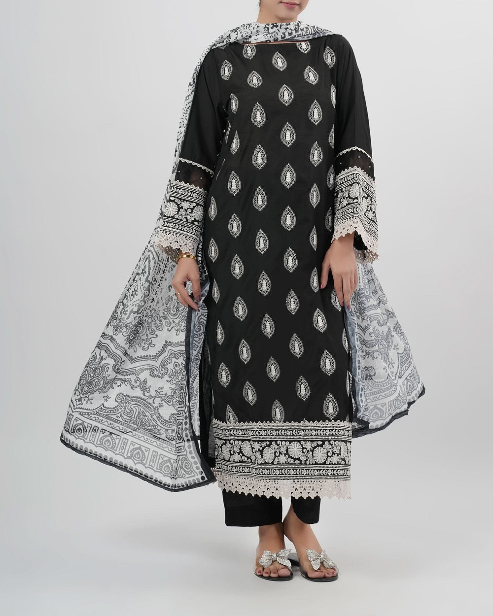 Eminent Women’s Embroidered Signature 3 Pcs Suit, Women Shalwar Suits, Eminent, Chase Value