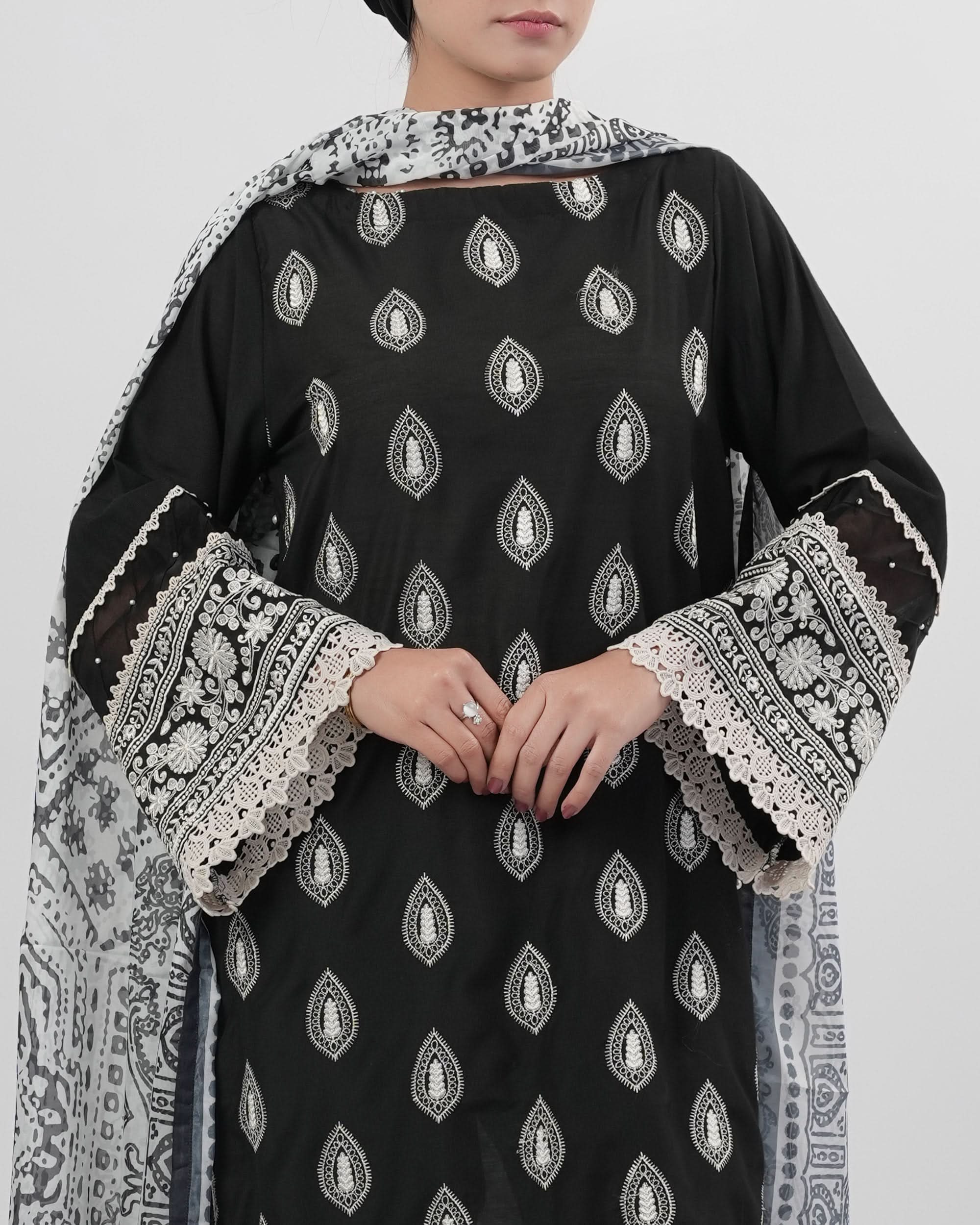 Eminent Women’s Embroidered Signature 3 Pcs Suit, Women Shalwar Suits, Eminent, Chase Value