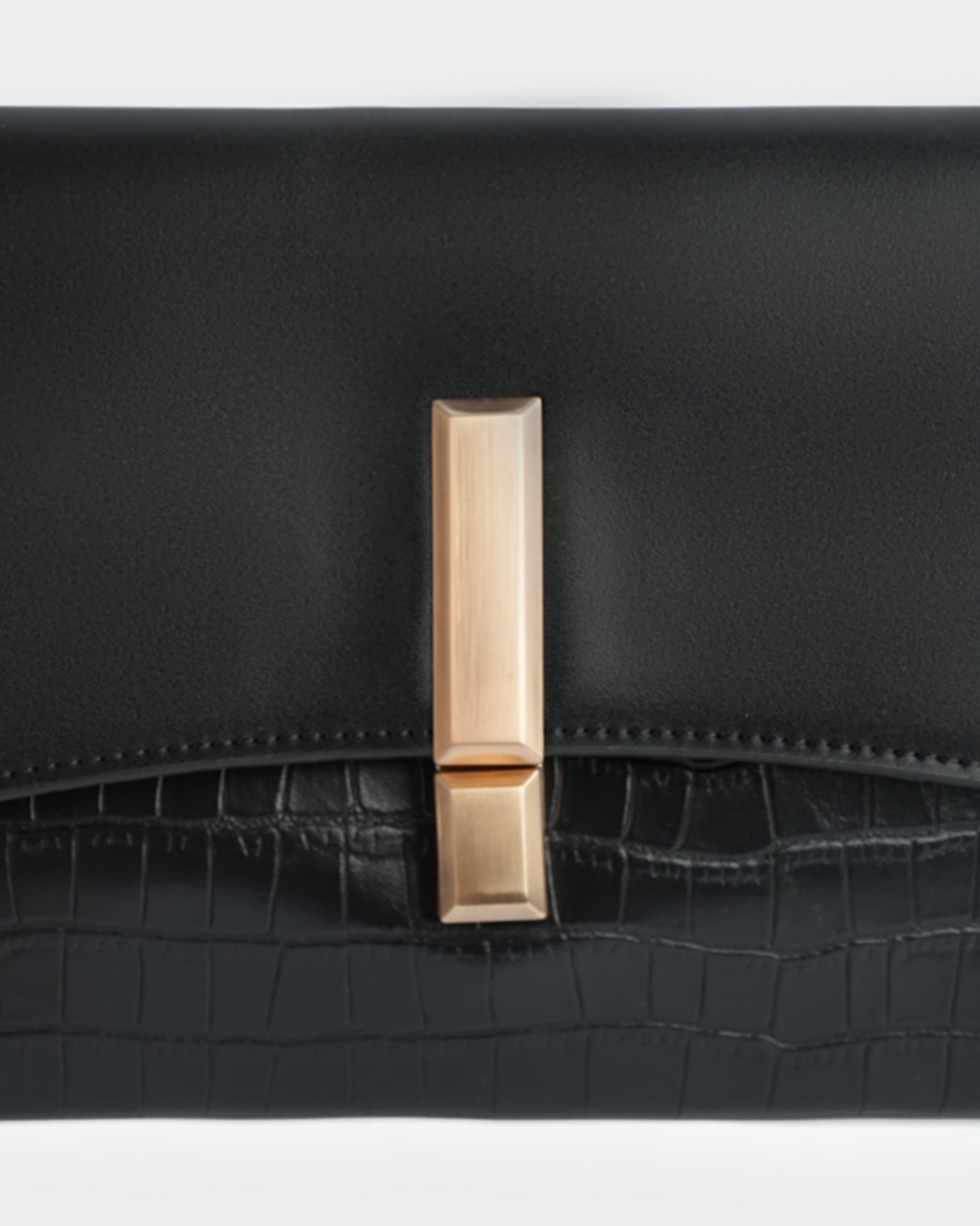 Eminent Women's Clutch