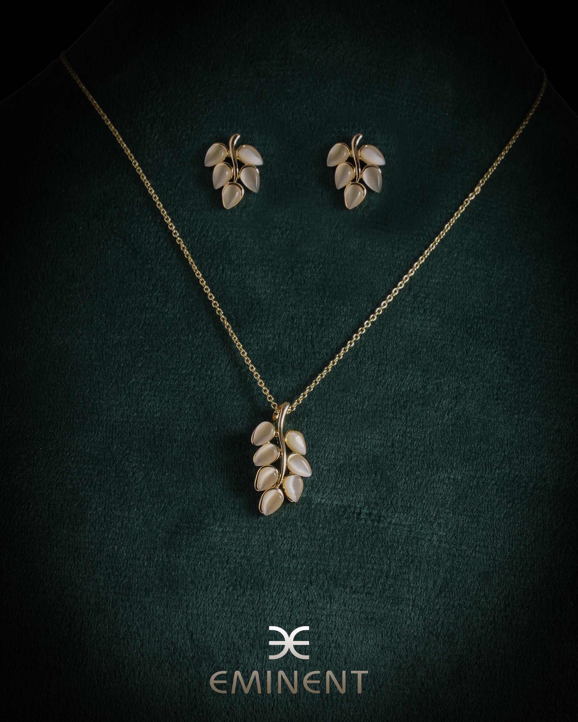 Eminent Women's Chain Locket Earing Set, Girls Jewellery Sets, Eminent, Chase Value