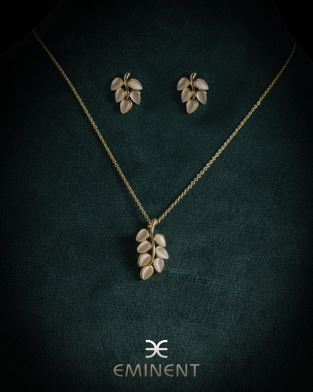 Eminent Women's Chain Locket Earing Set, Girls Jewellery Sets, Eminent, Chase Value