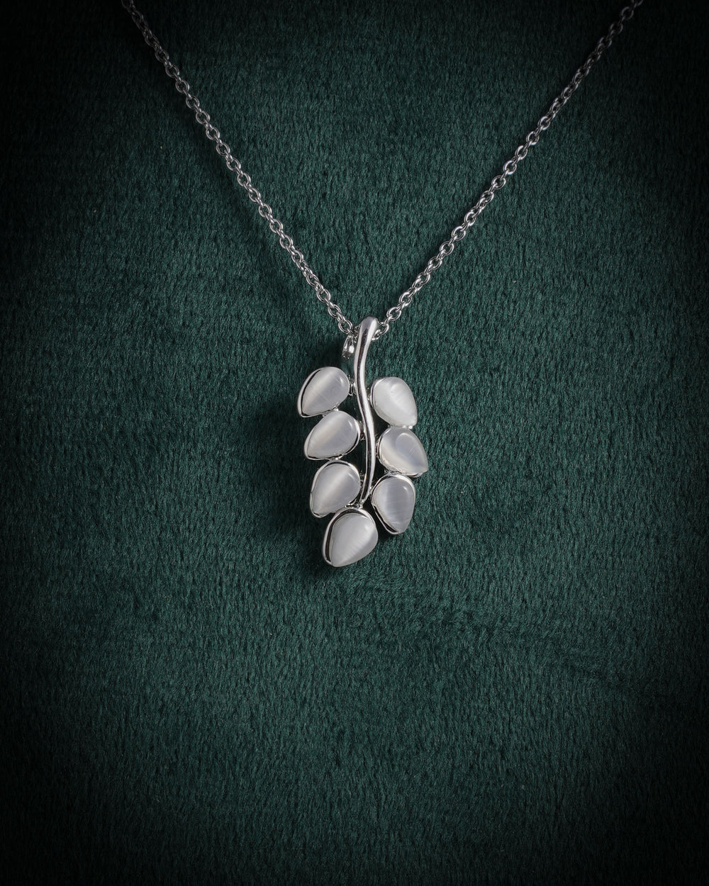 Eminent Women's Chain Locket Earing Set, Girls Jewellery Sets, Eminent, Chase Value