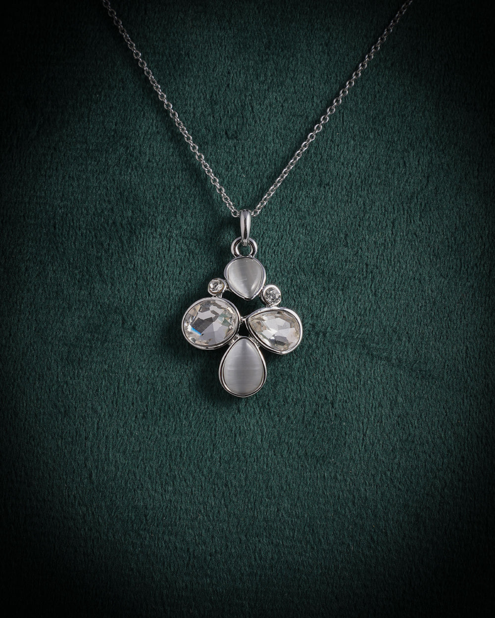 Eminent Women's Chain Locket Earing Set, Girls Jewellery Sets, Eminent, Chase Value