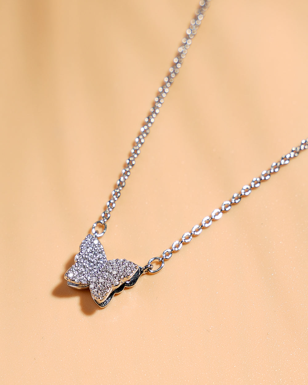Eminent Women's Locket Set