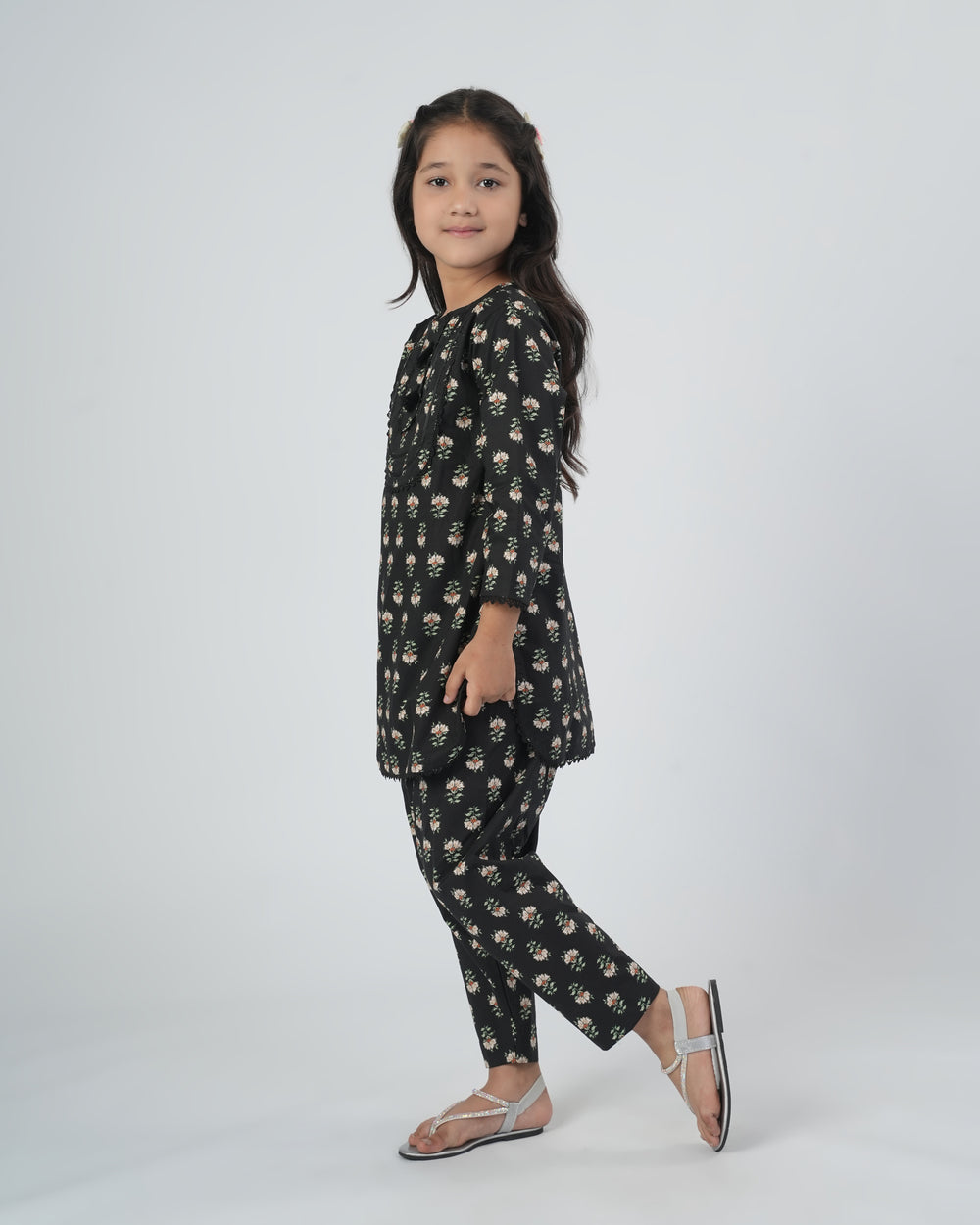 Valuables Girls Shalwar Kameez, Girls Shalwar Kameez, Chase Value, Chase Value