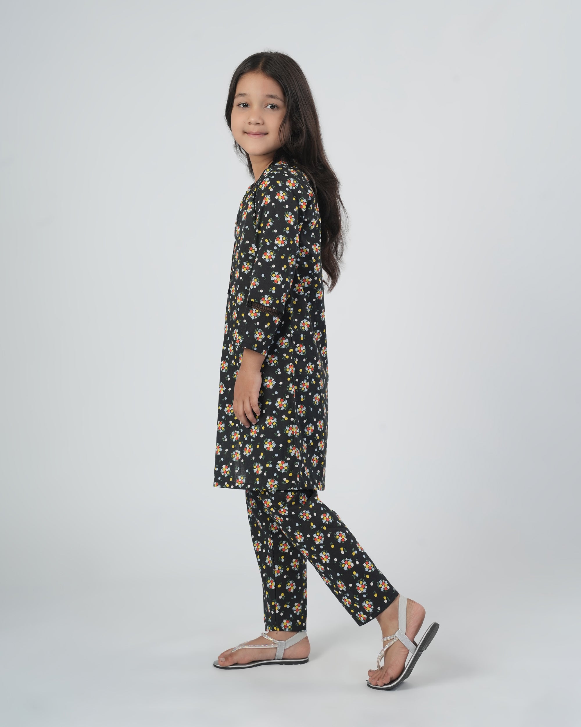 Valuables Girls Shalwar Kameez, Girls Shalwar Kameez, Chase Value, Chase Value