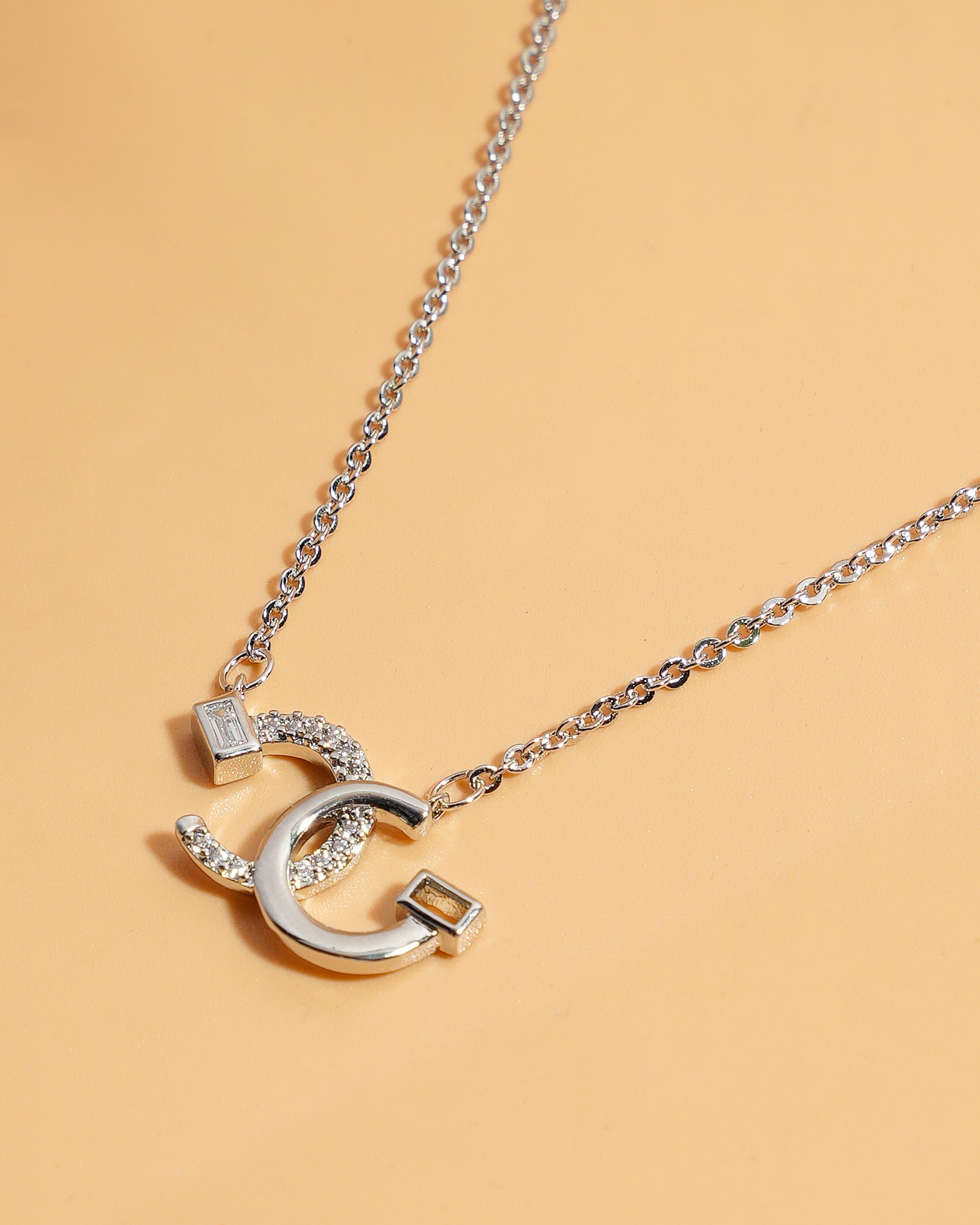 Eminent Women's Locket Set