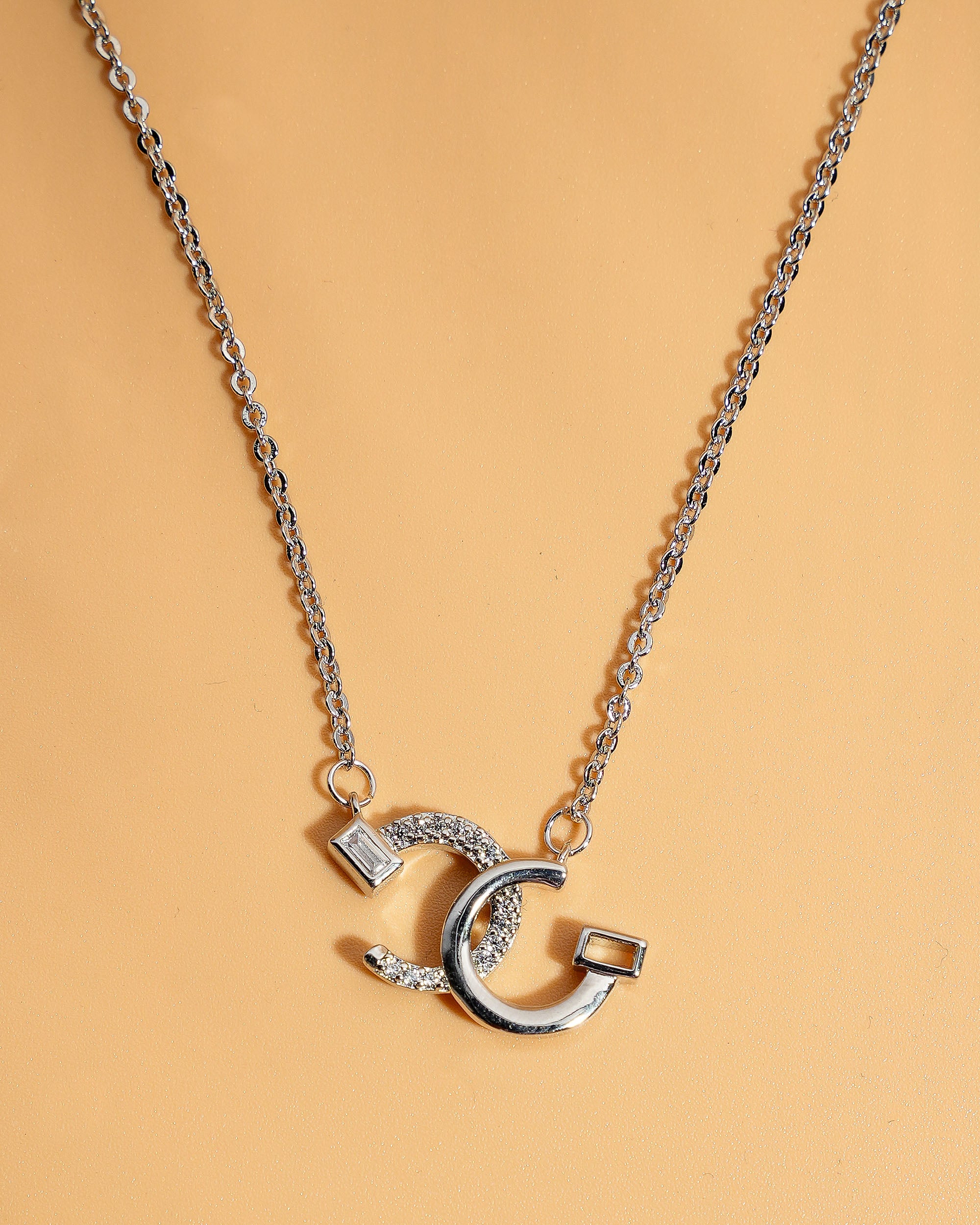 Eminent Women's Locket Set