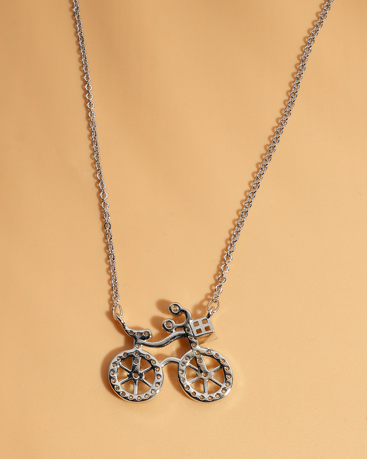 Eminent Women's Locket Set