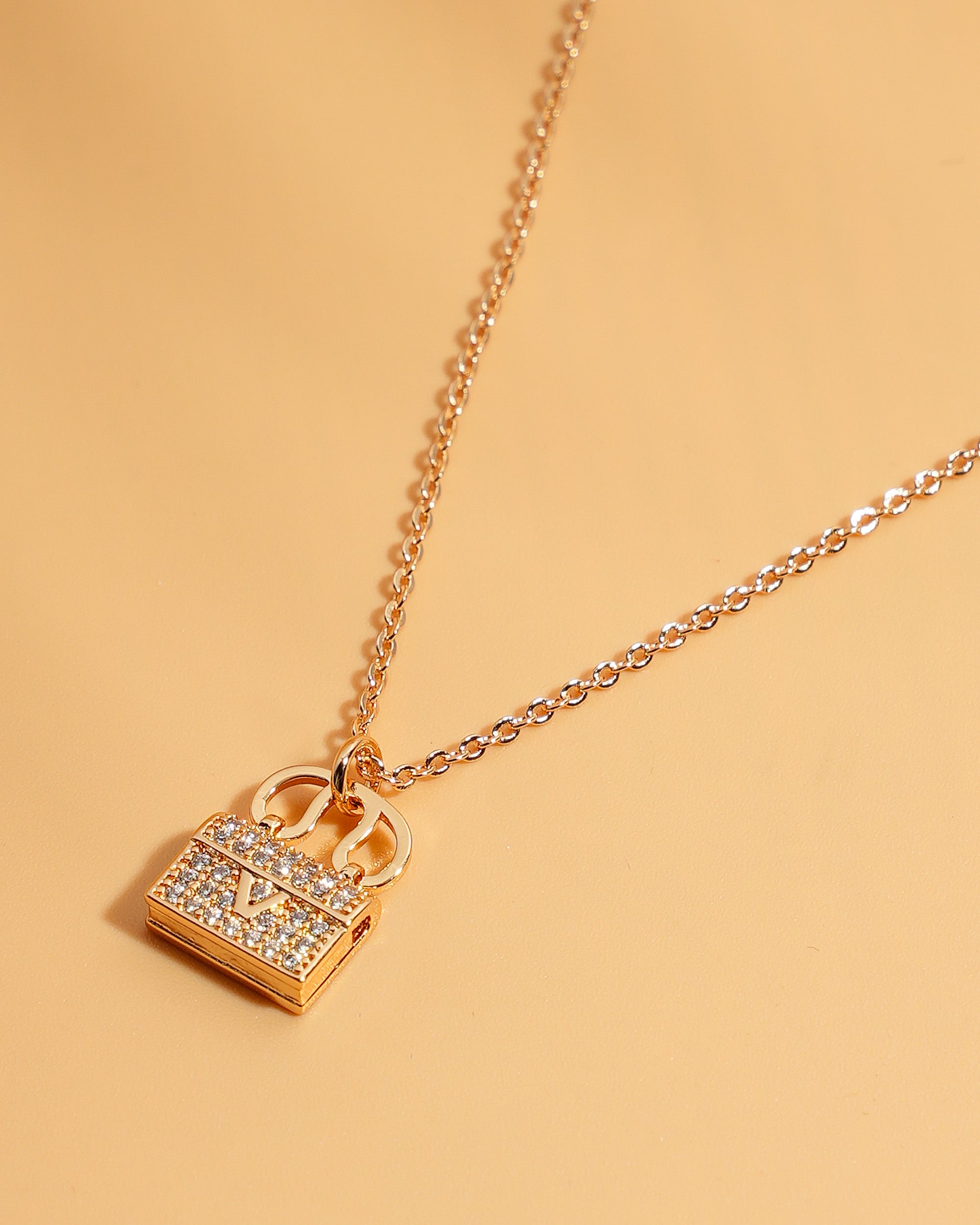 Eminent Women's Locket Set