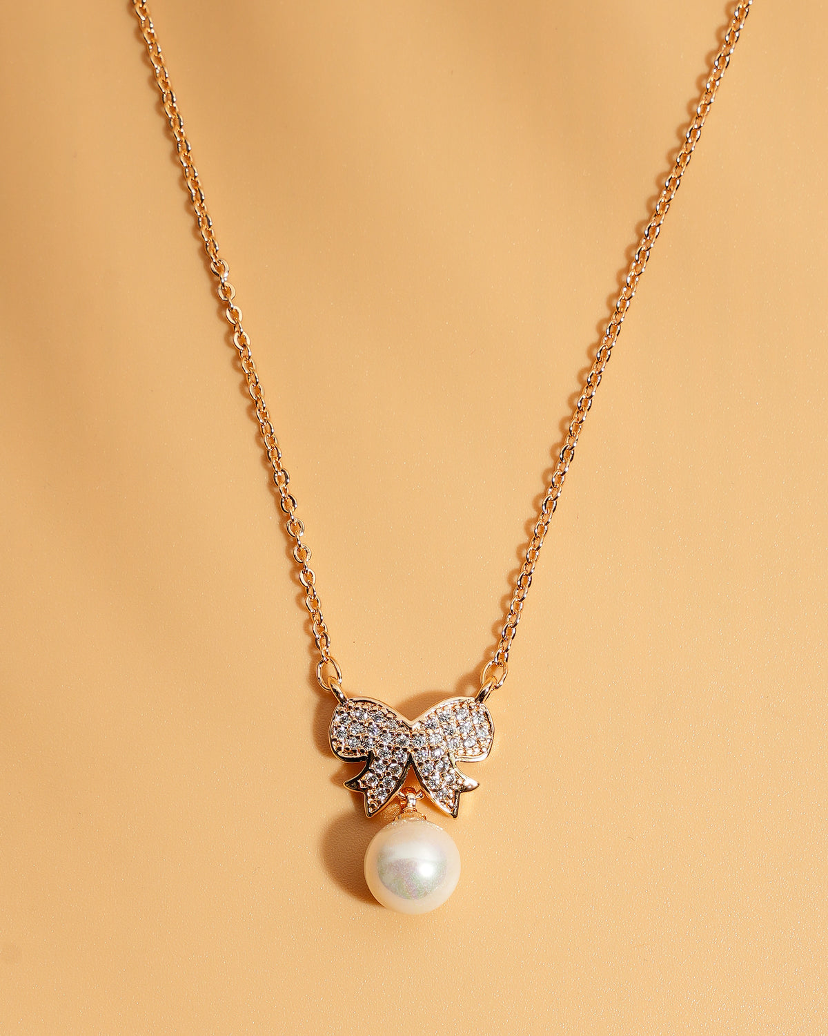 Eminent Women's Locket Set