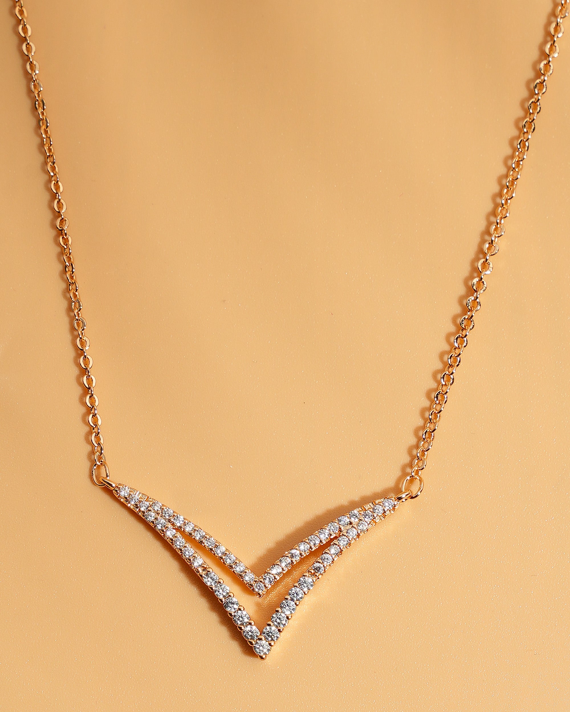 Eminent Women's Locket Set